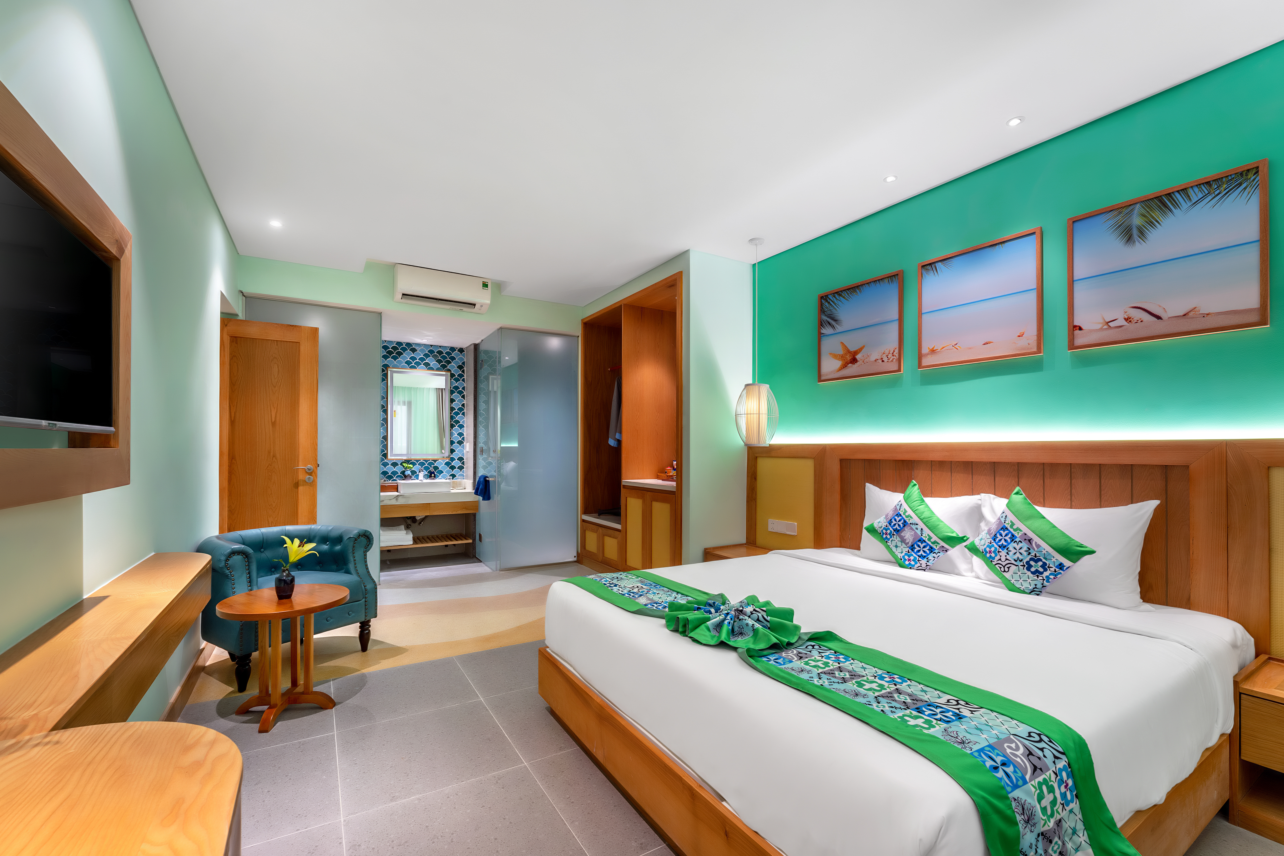 Room Grand with Views