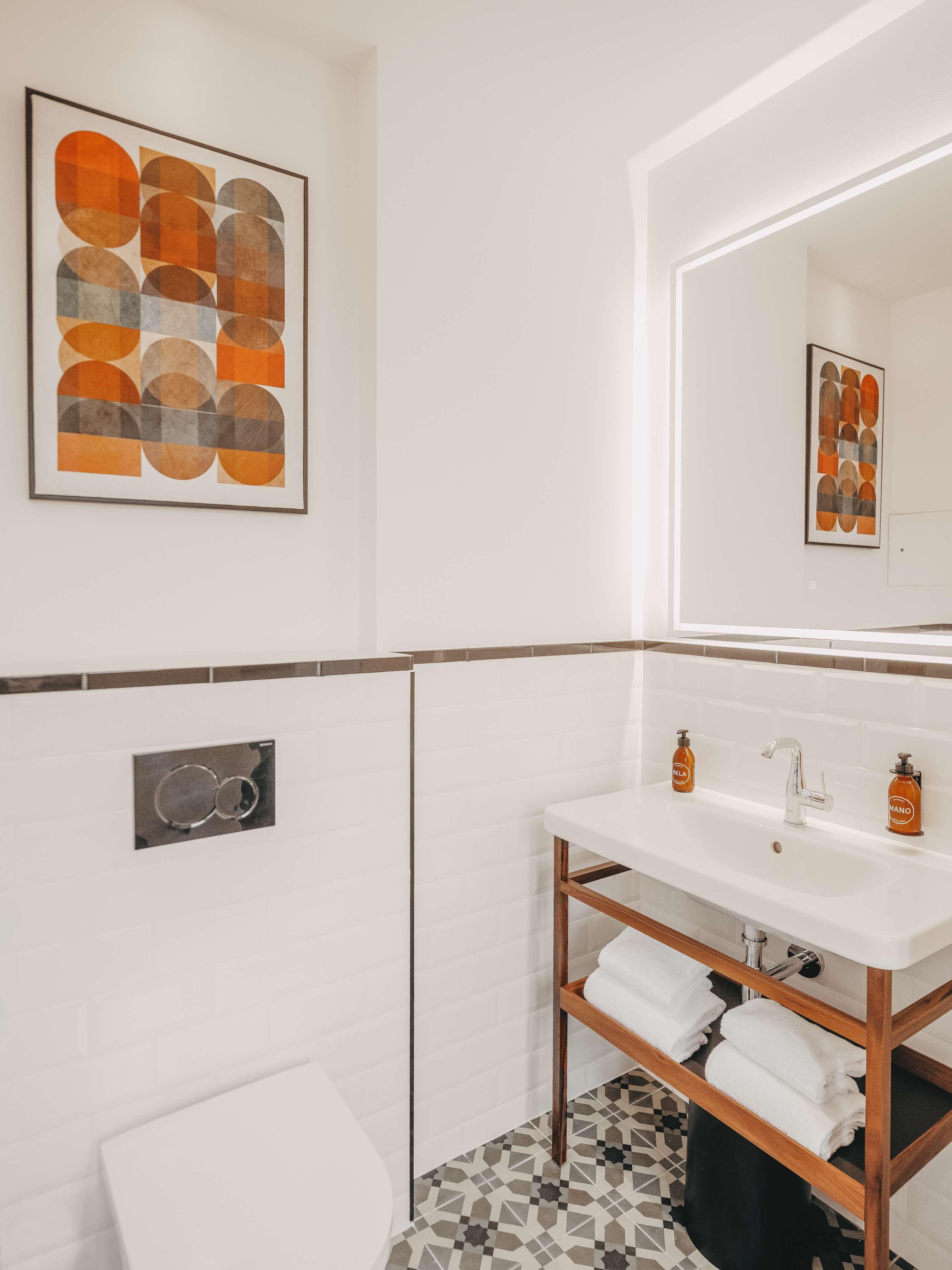 Double Deluxe King Bed