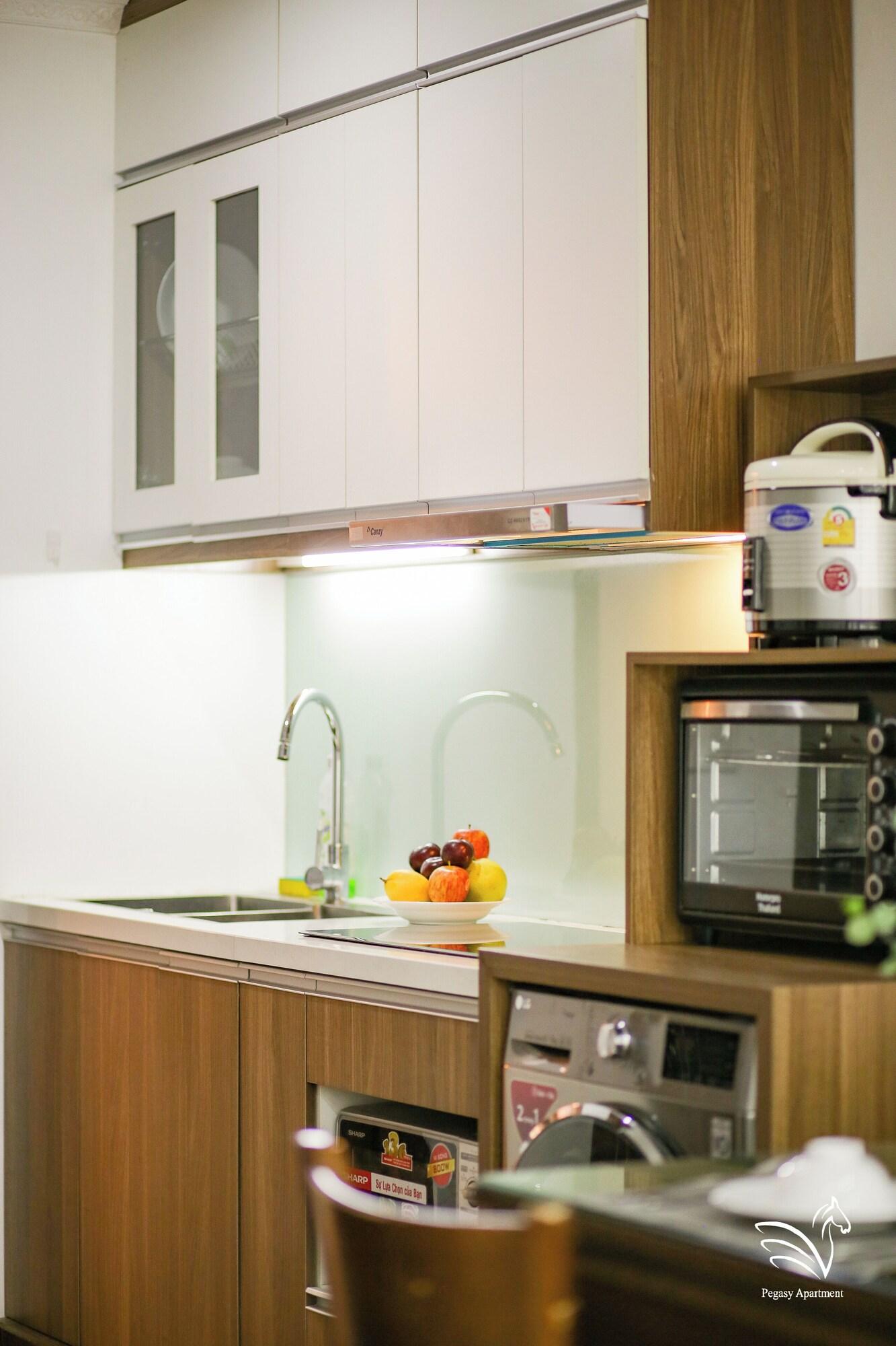 Studio Executive King Bed