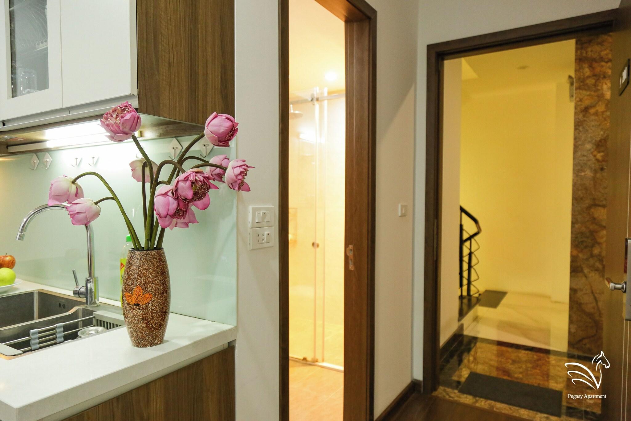 Studio Executive King Bed