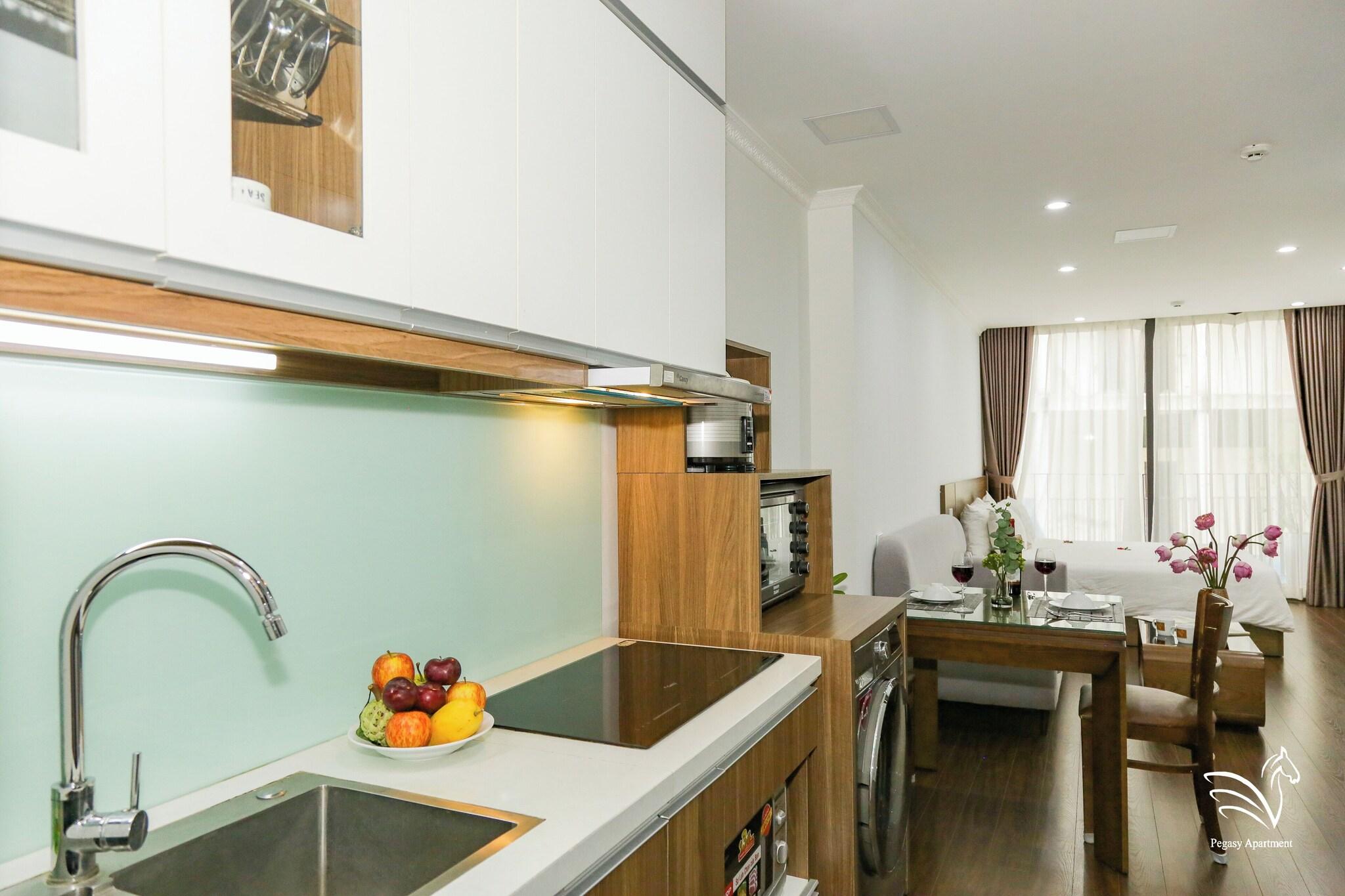 Studio Executive King Bed