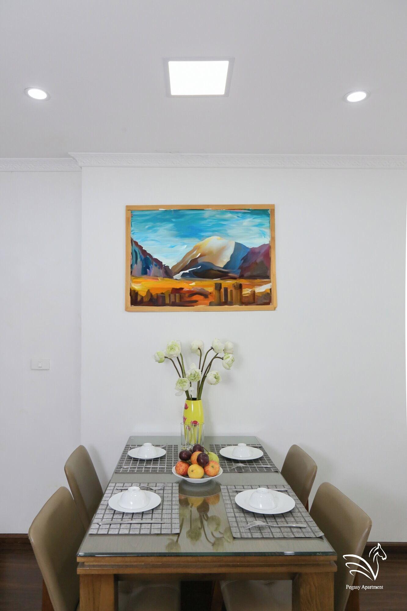 Studio Two King Beds