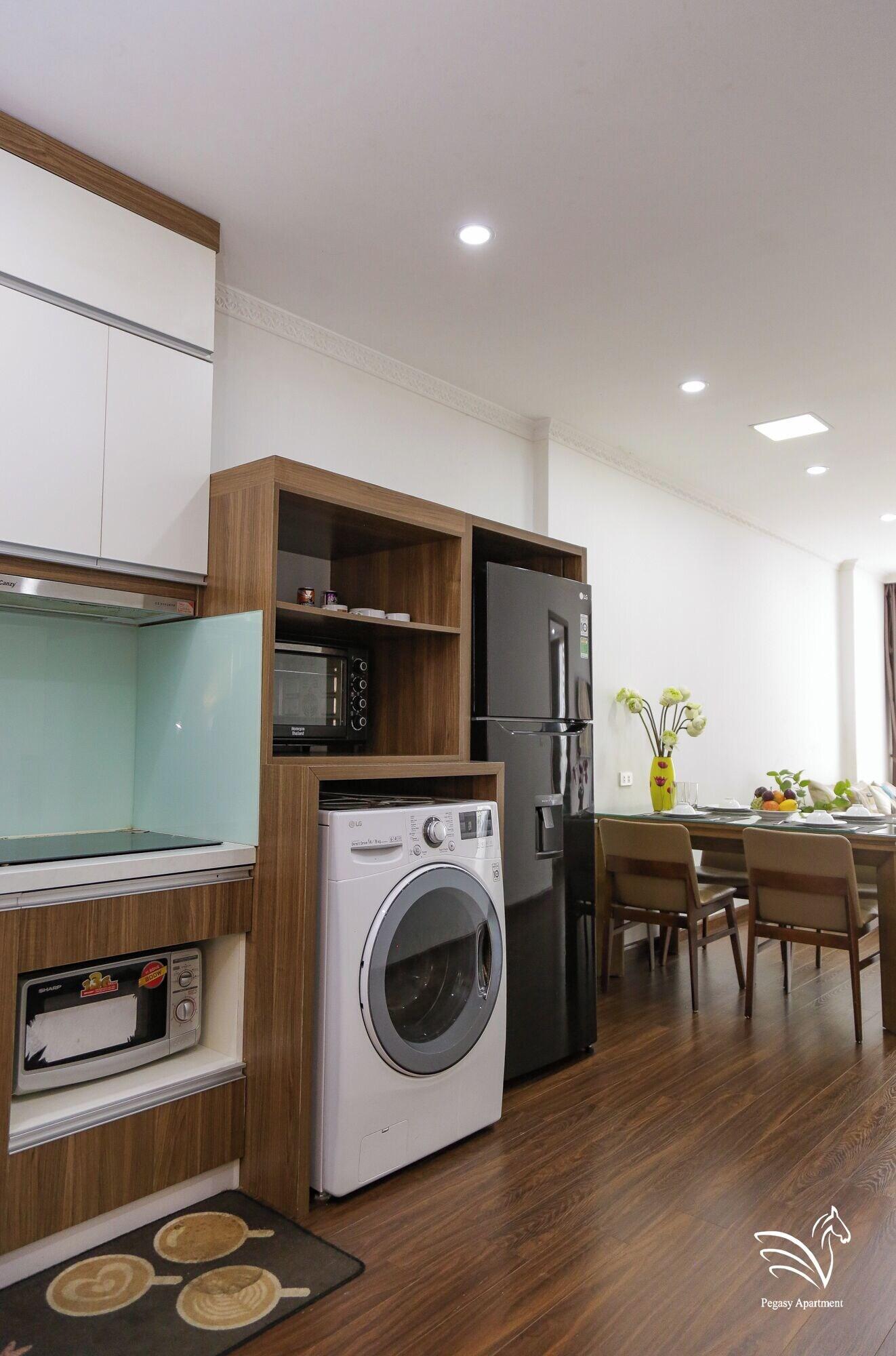 Studio Two King Beds