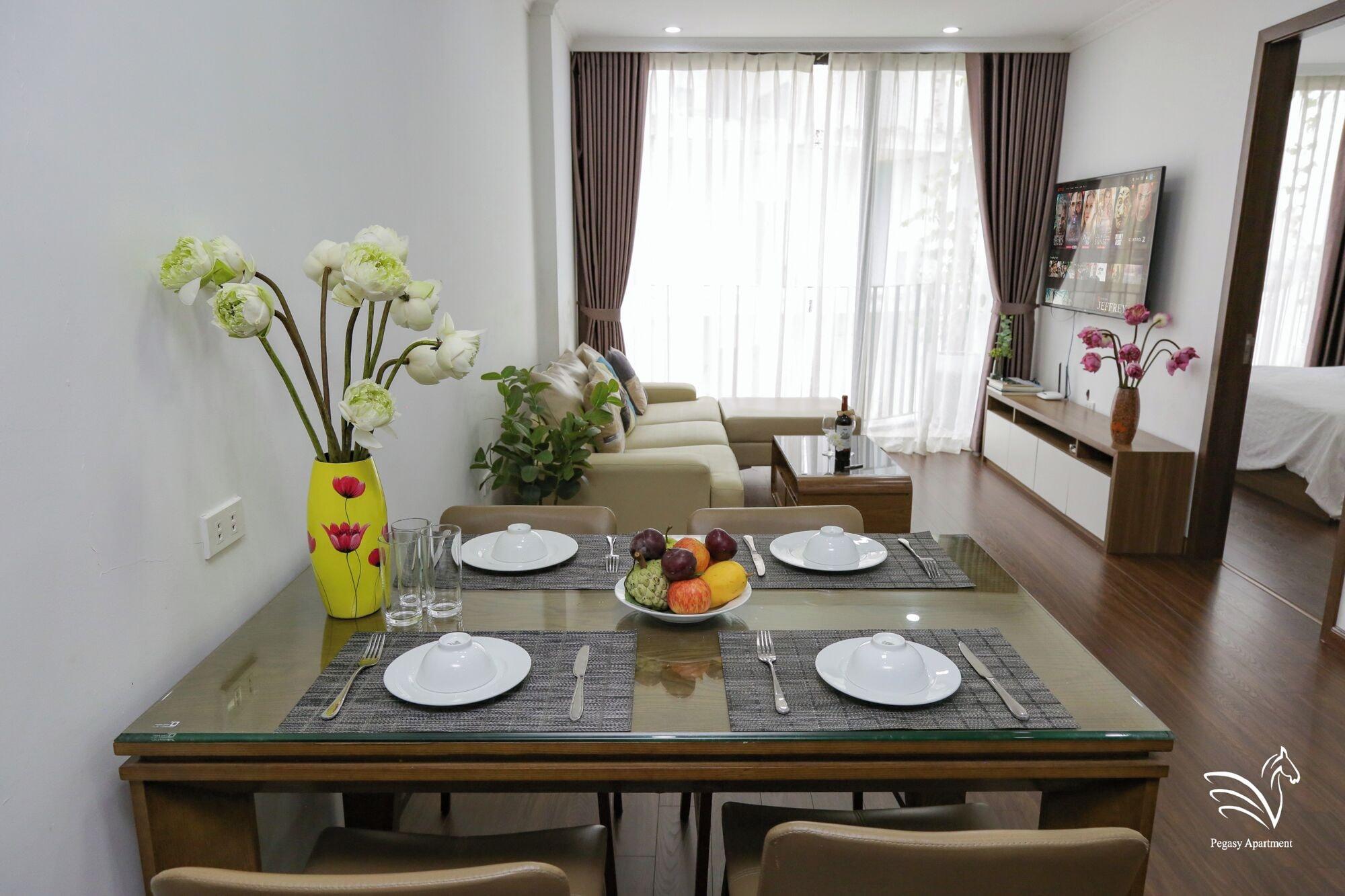 Studio Two King Beds