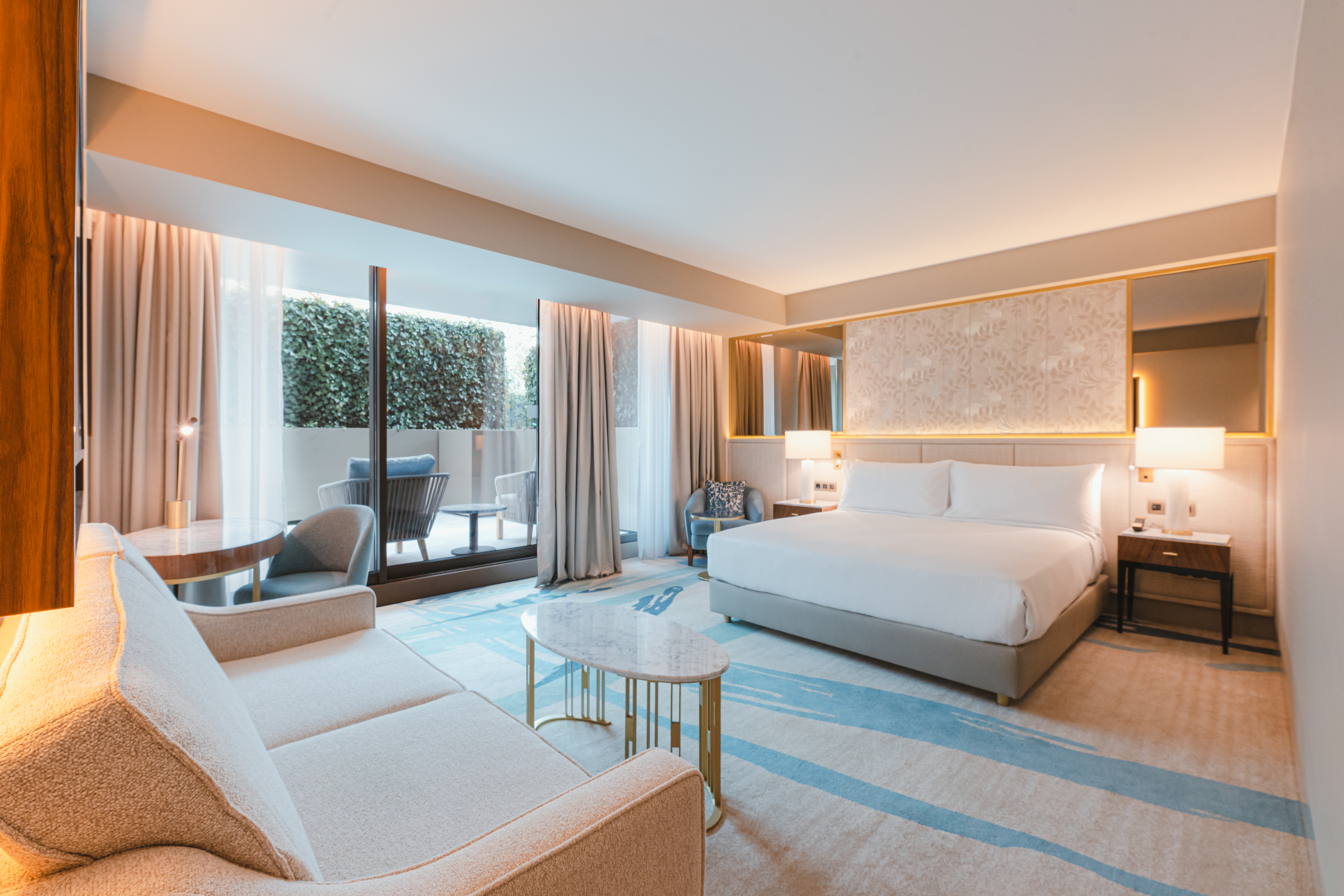 Double Deluxe King Bed