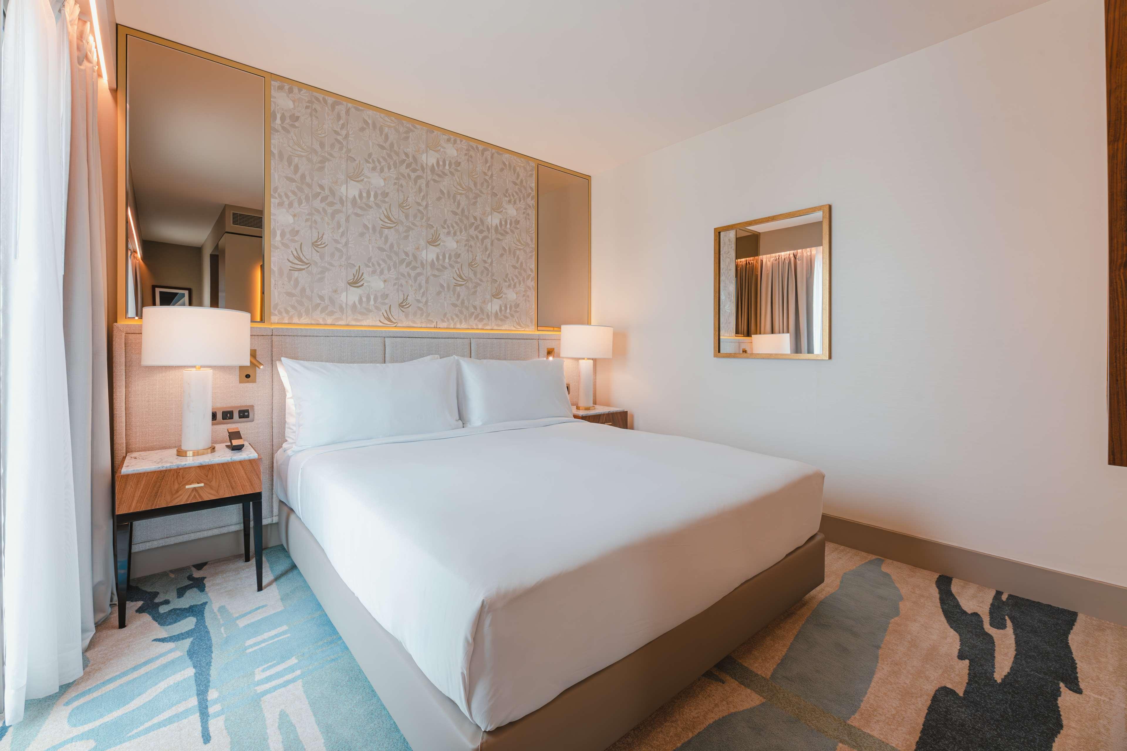 Double Accessible King Size Bed