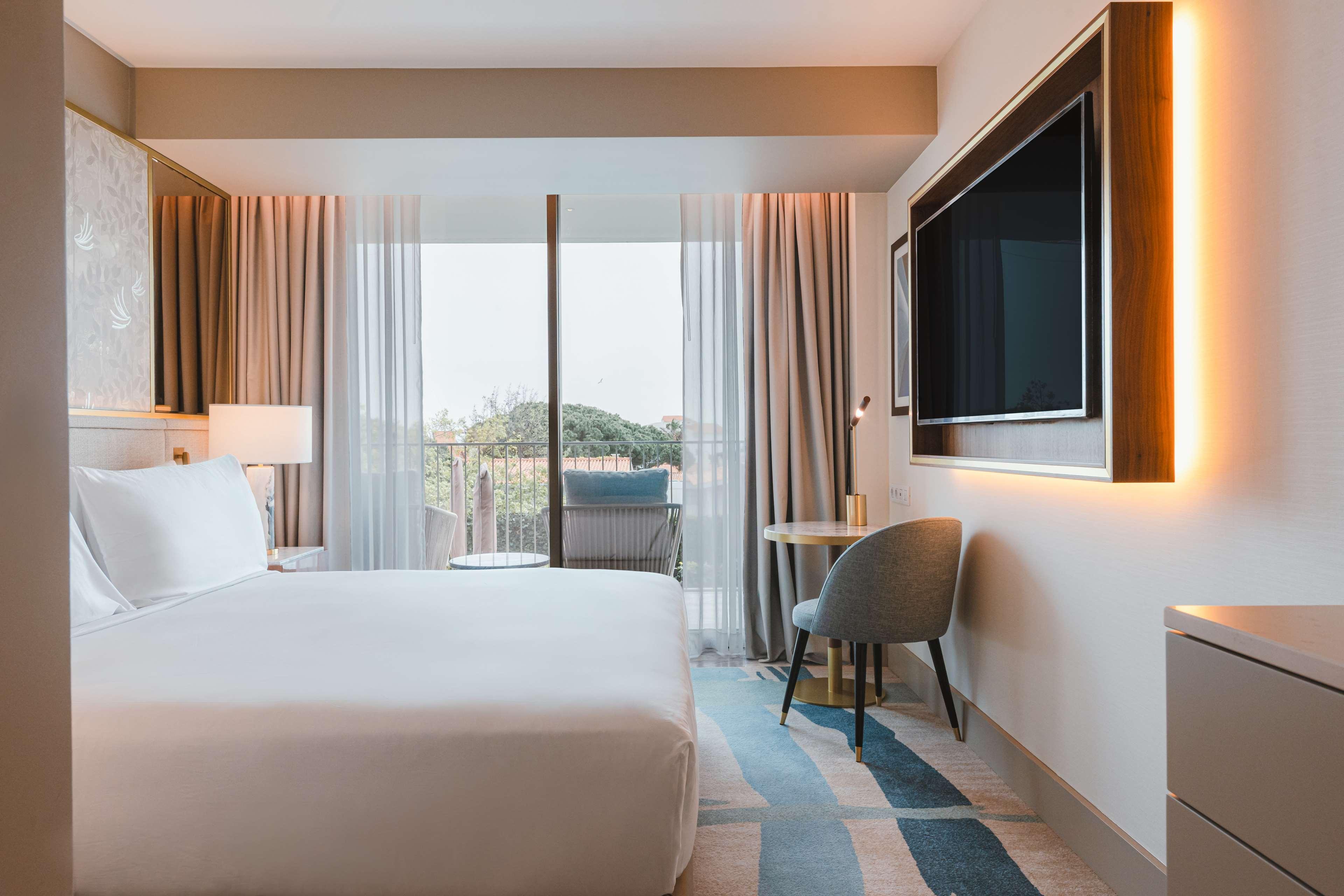 Double King Size Bed