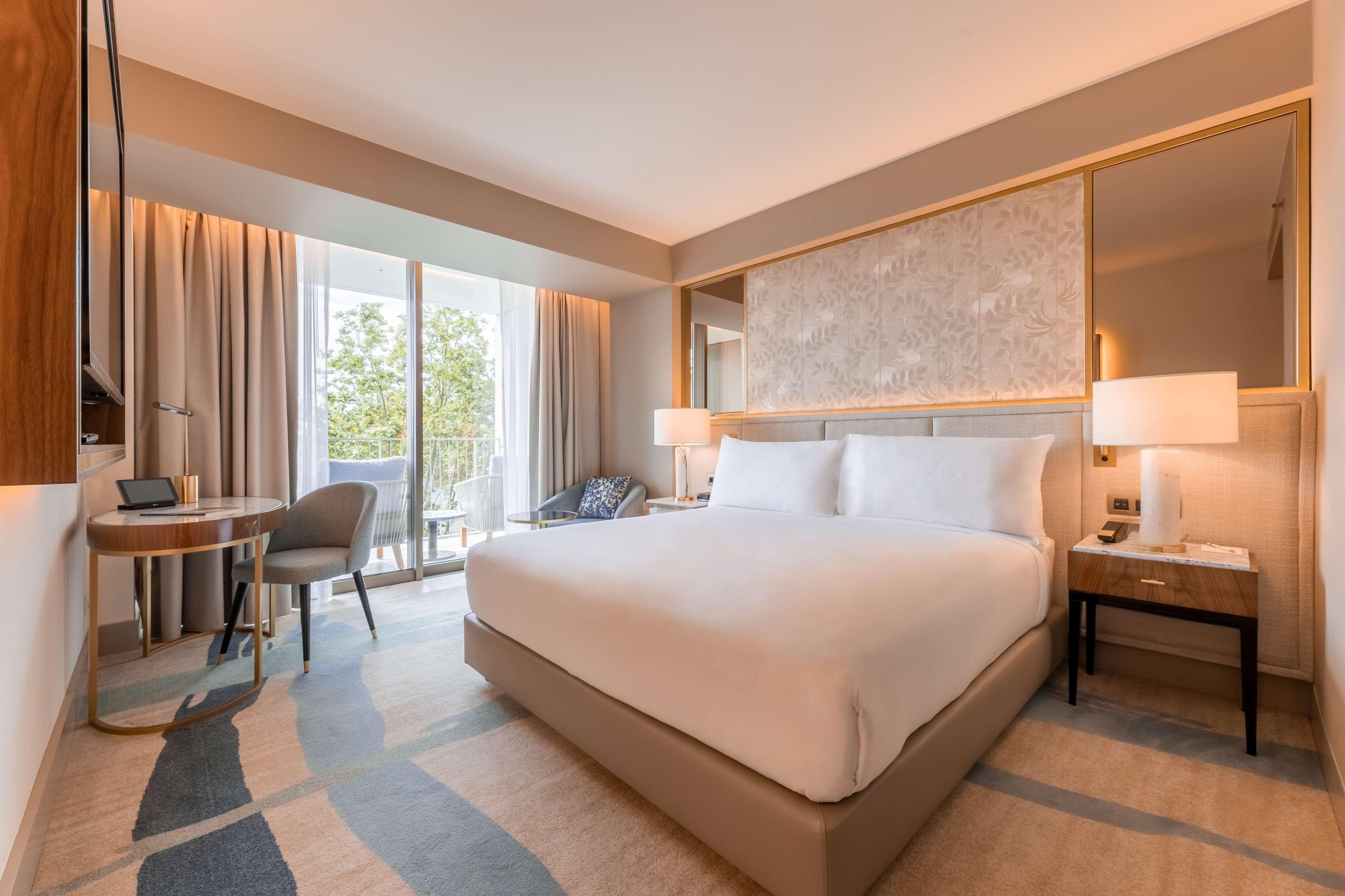 Double King Size Bed