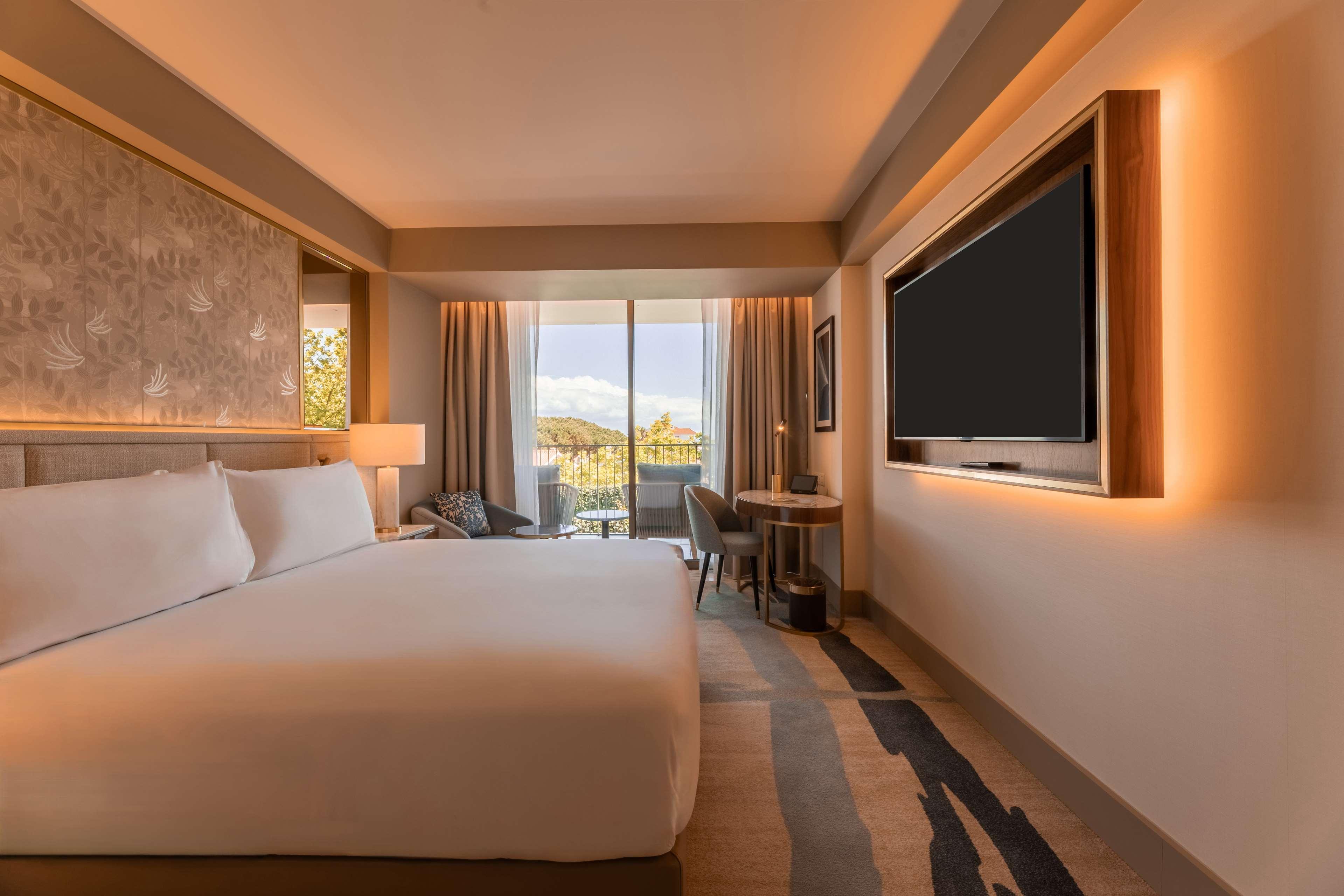 Double King Size Bed