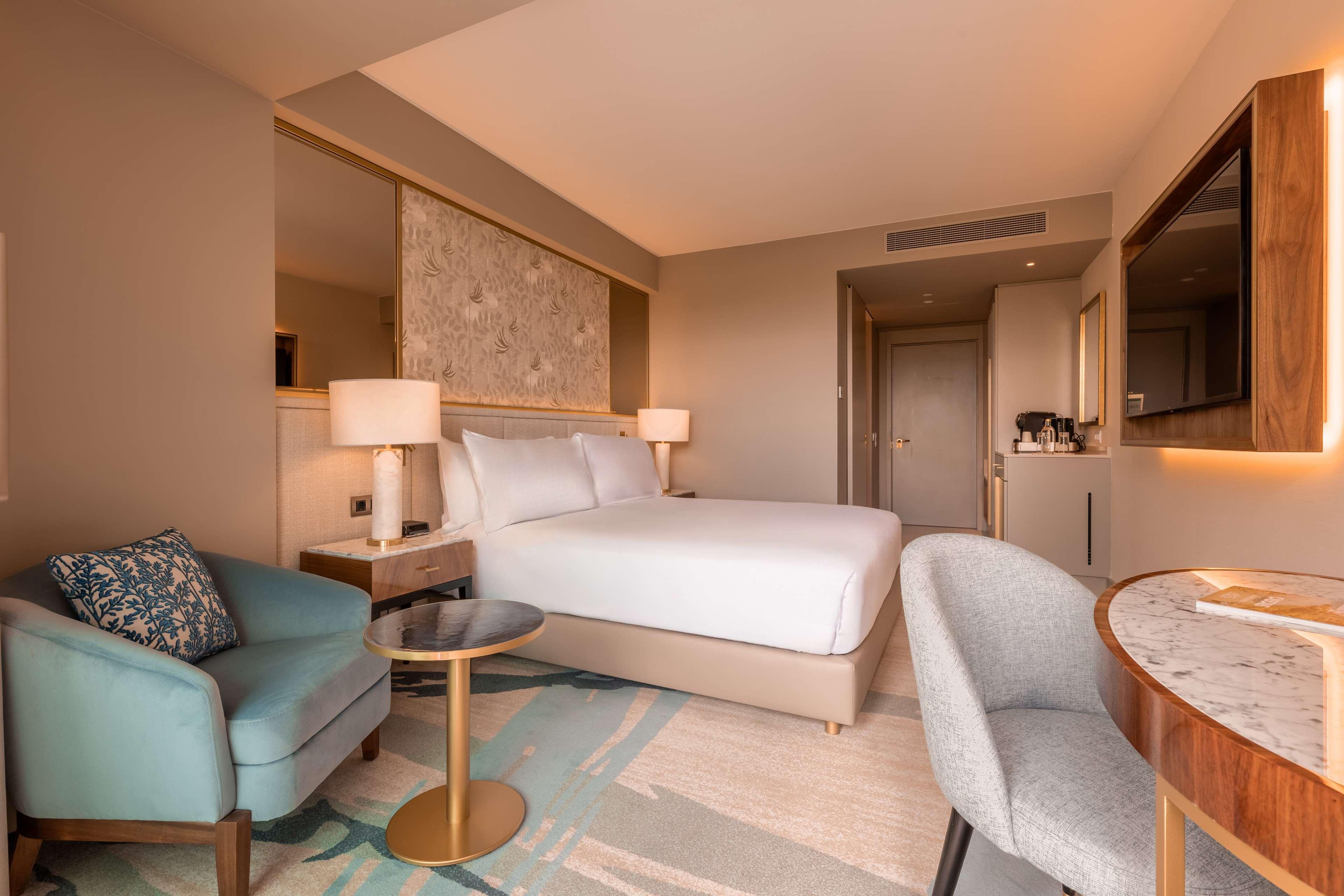 Double King Size Bed