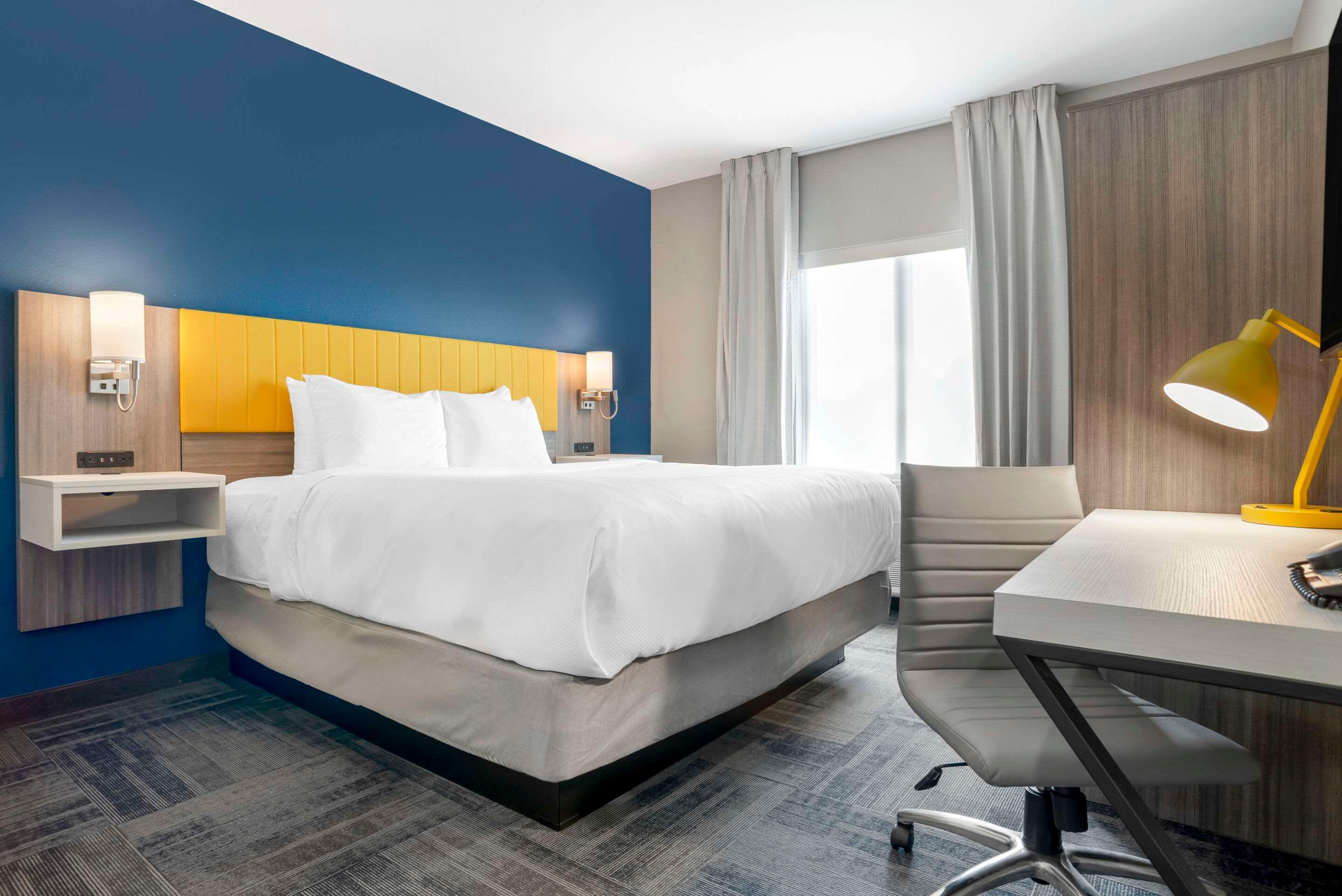 Room Accessible King Size Bed