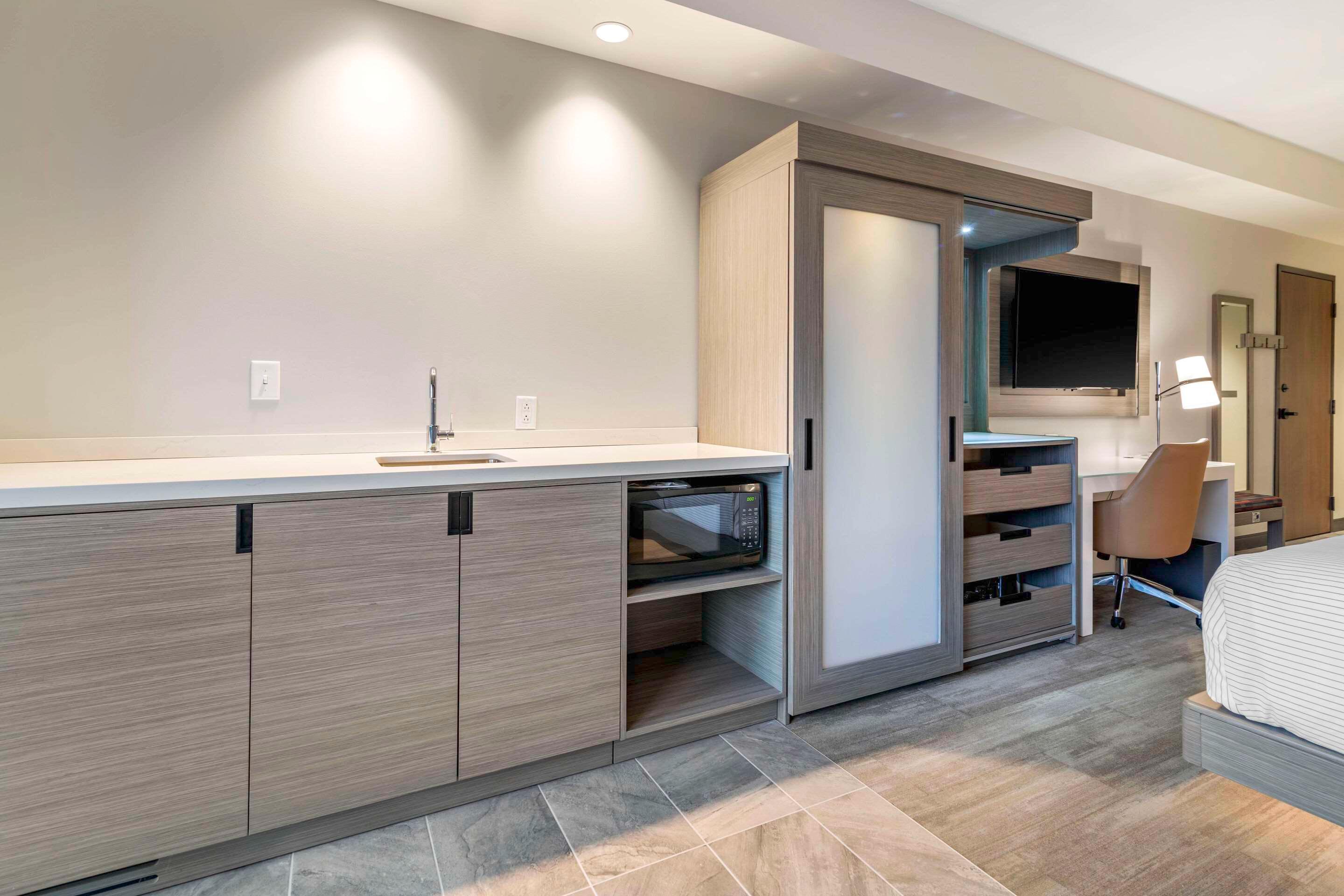 Suite Two Queen Beds