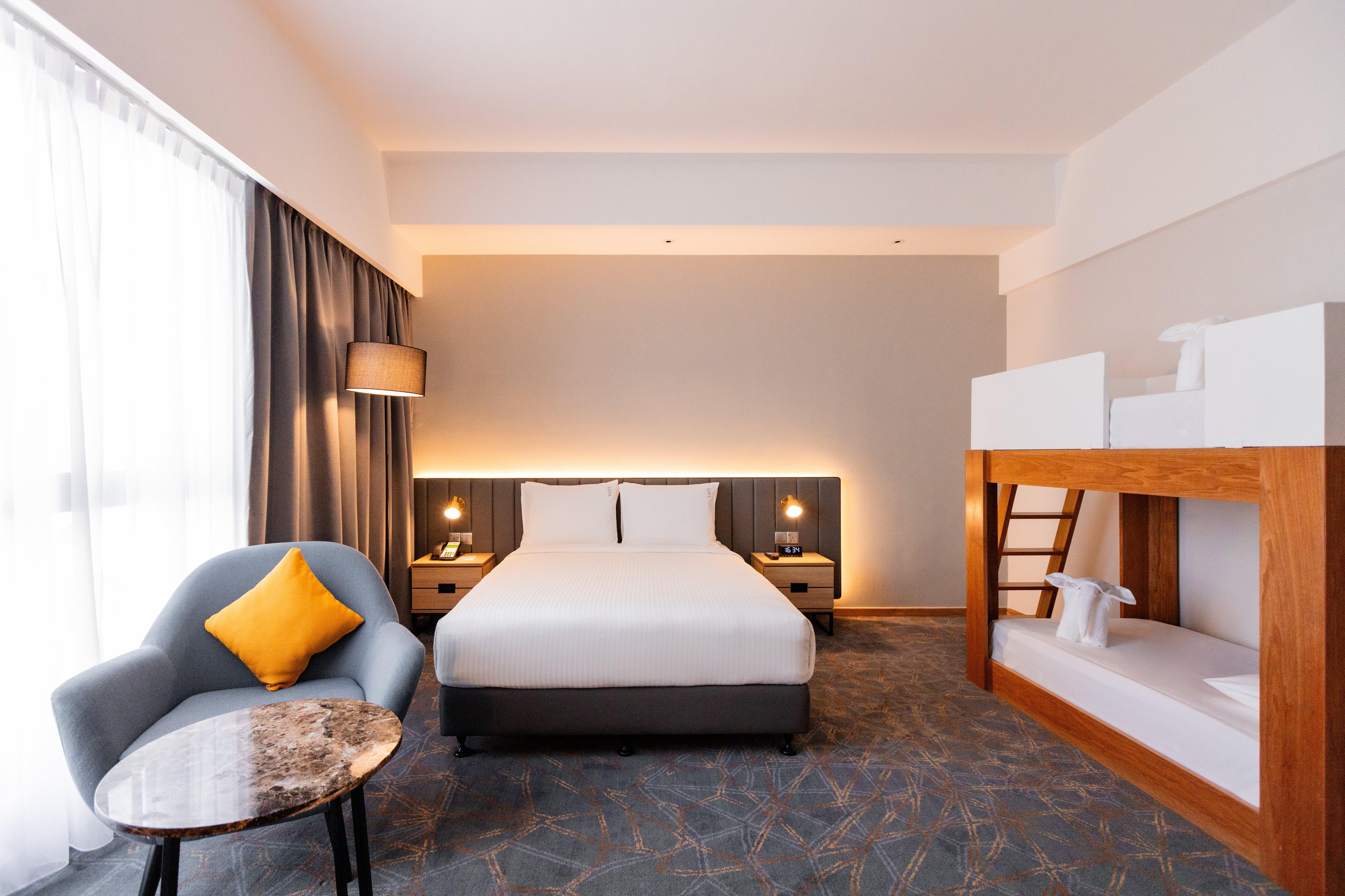 Family Room Premium Queen Bed