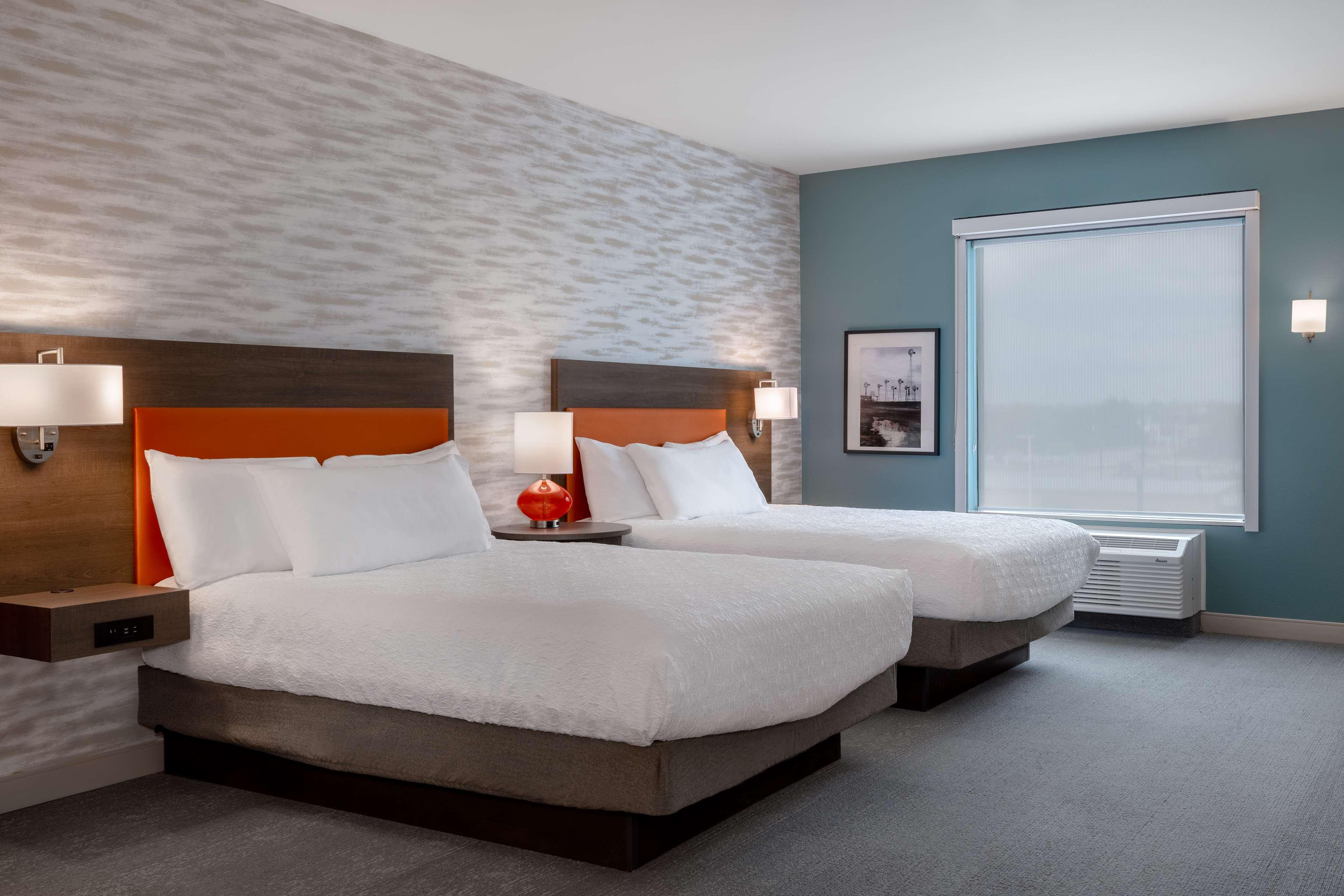 Studio Accessible-two Queen Beds