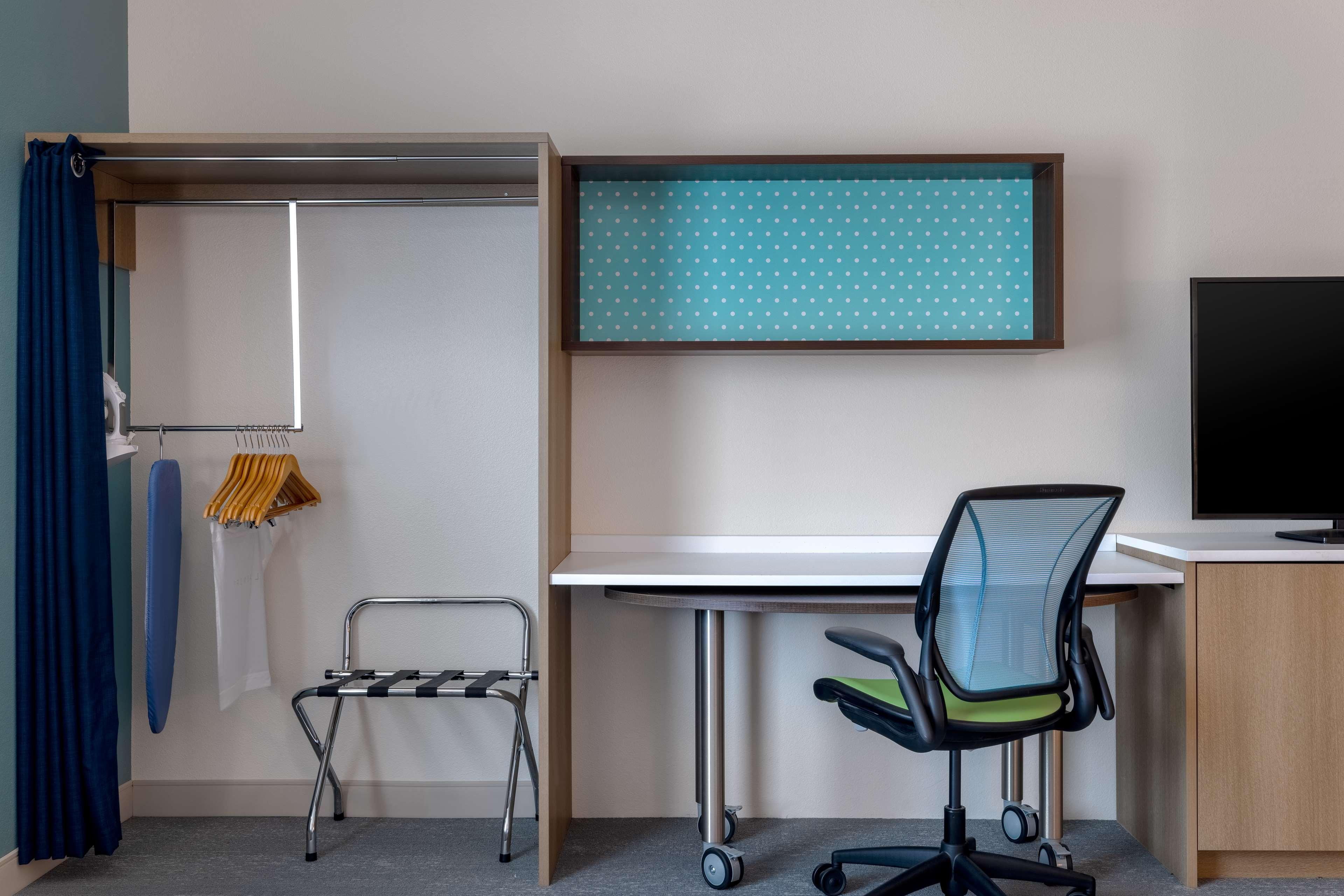 Studio Accessible-two Queen Beds