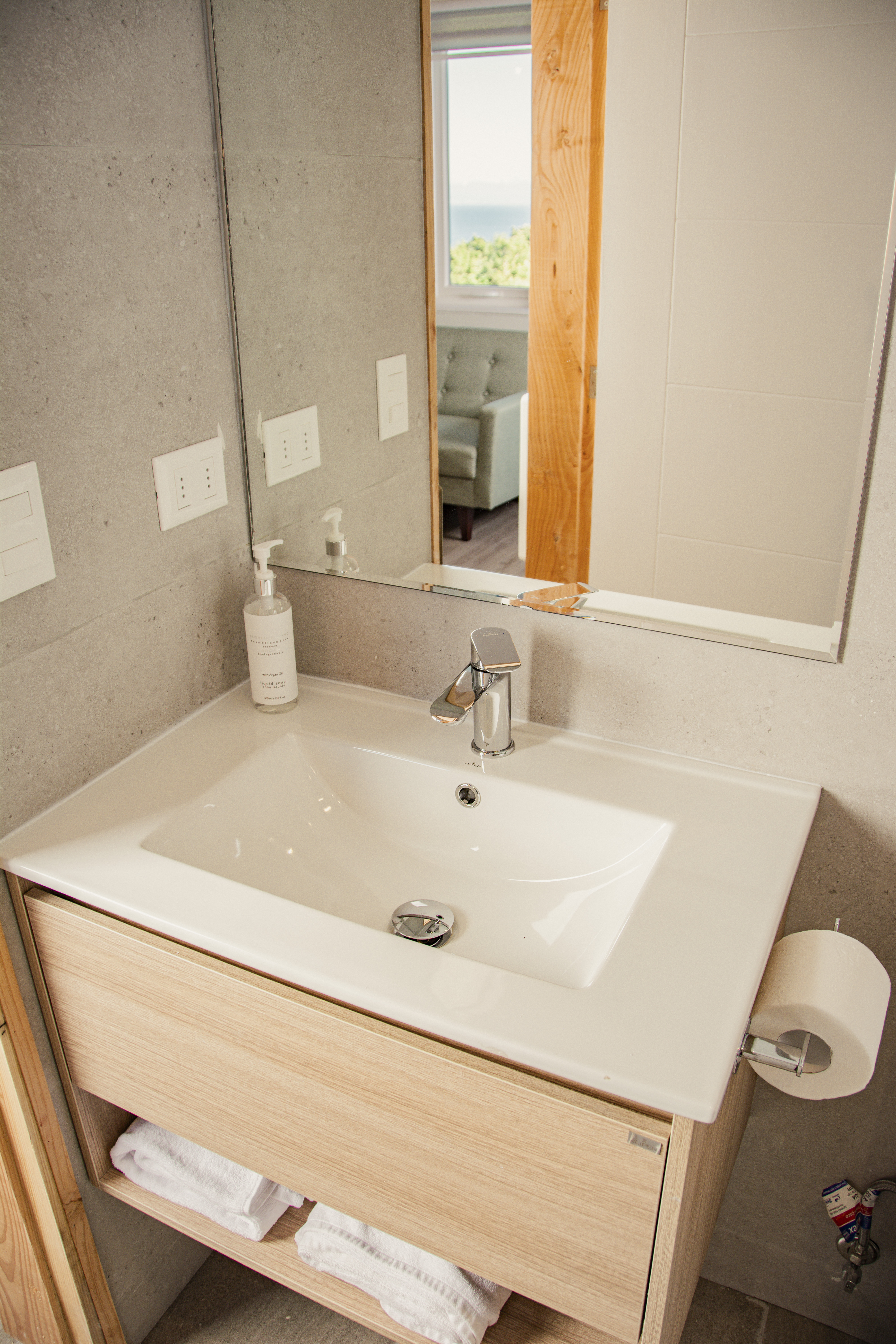 Apartment One Bedroom One Bathroom