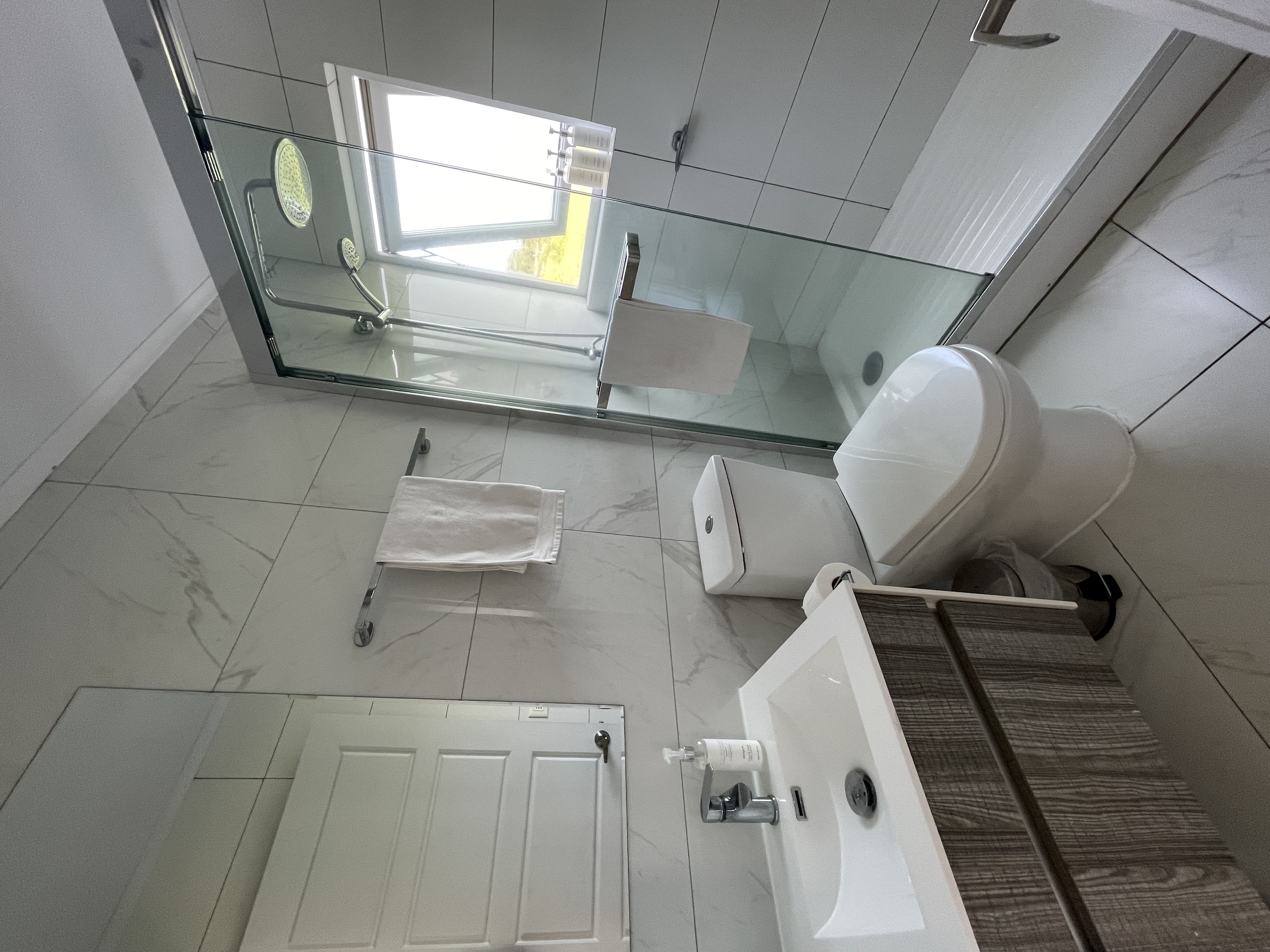 Bungalow Two Bedrooms Two Bathrooms