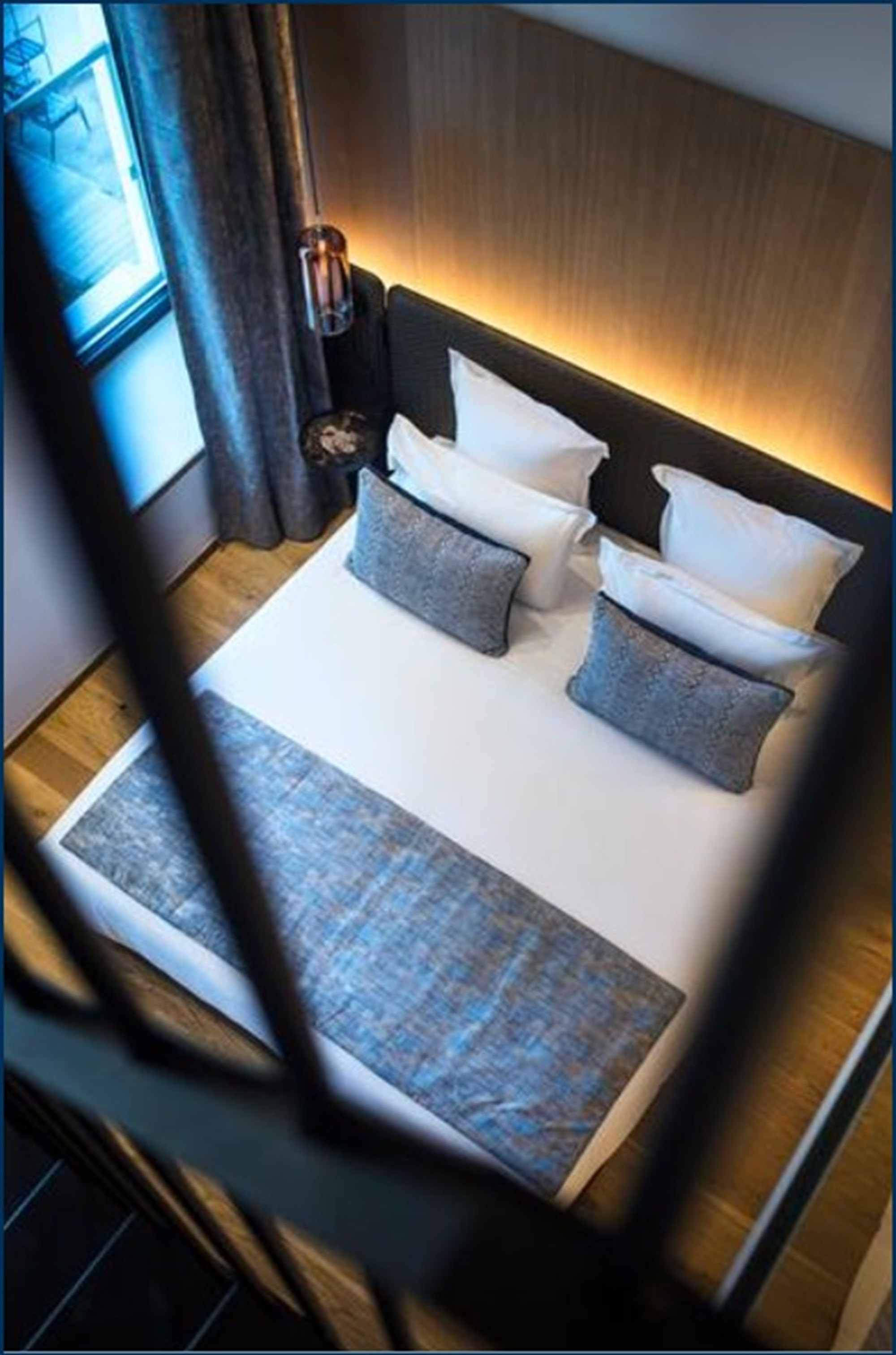 Family Room Lake View