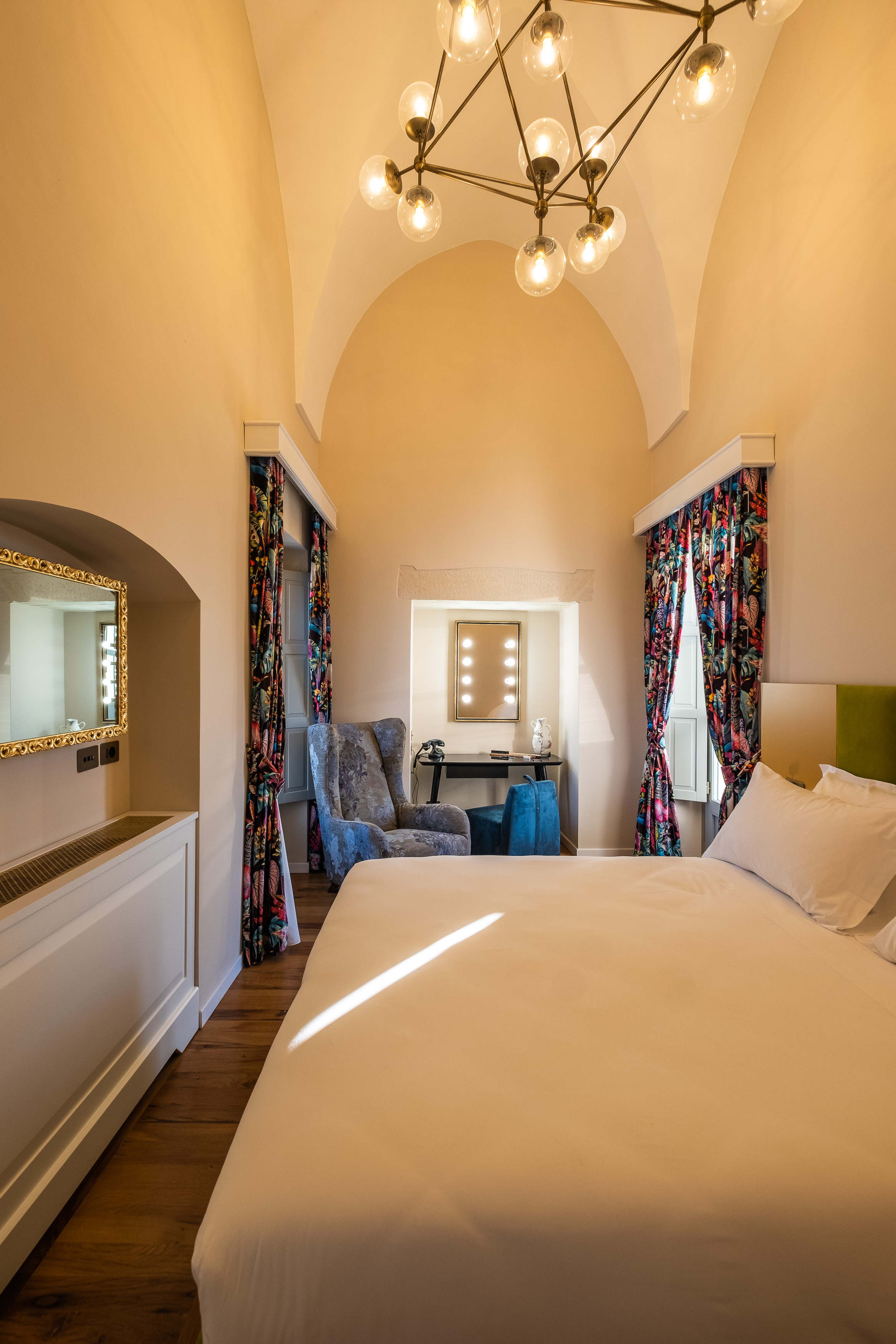 Double or Twin One Bed