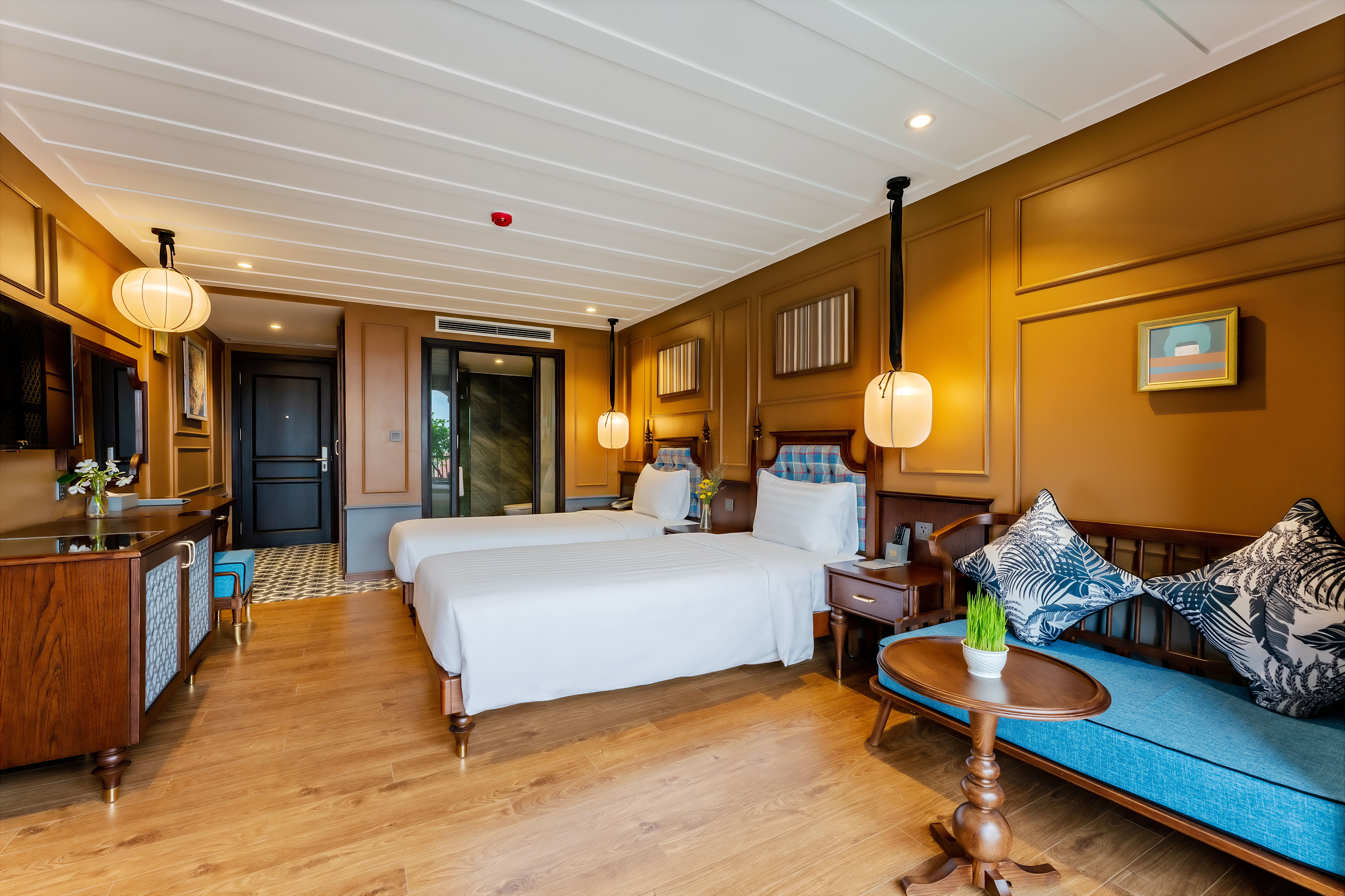 Family Room Connecting Room