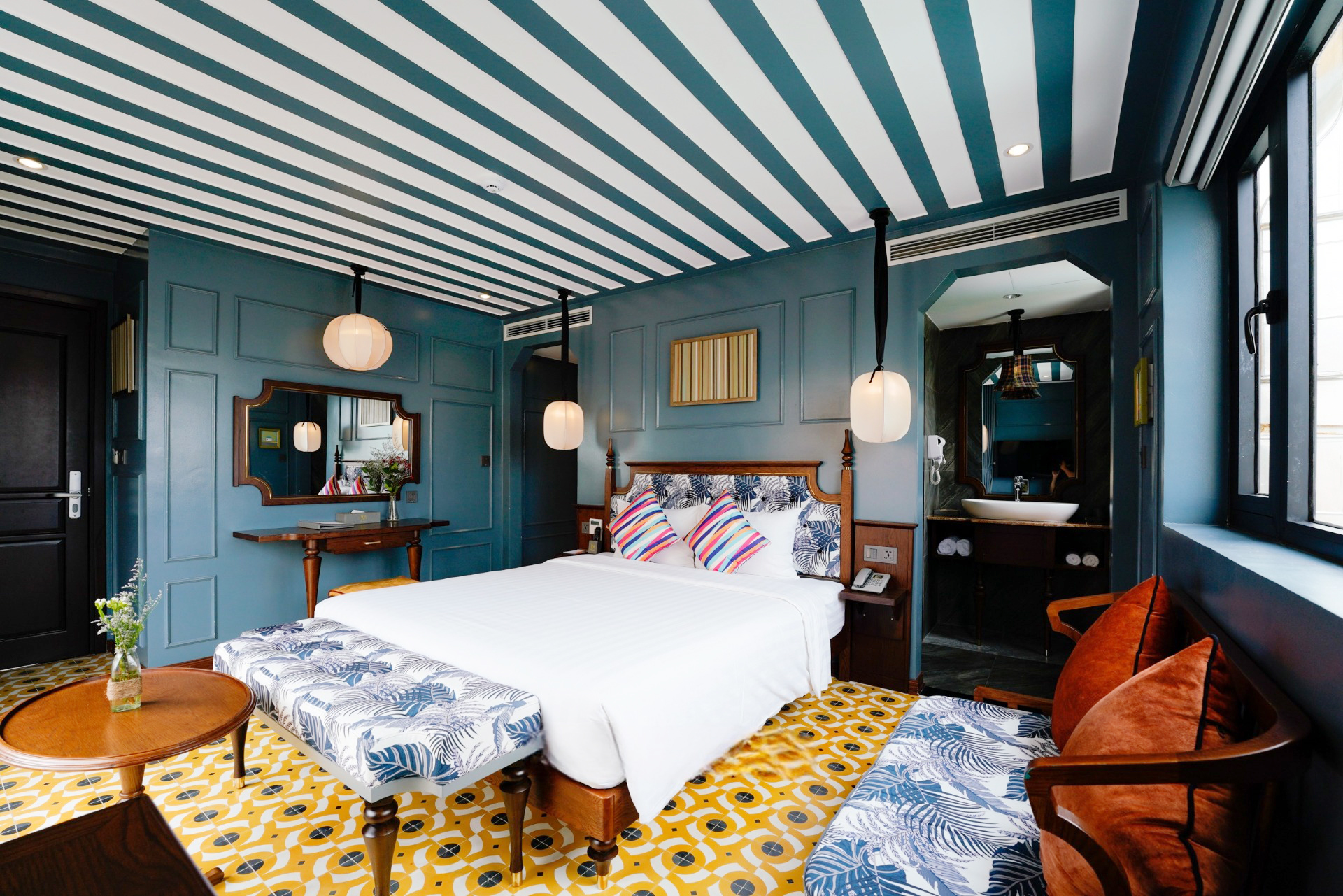 Room Deluxe Pool View