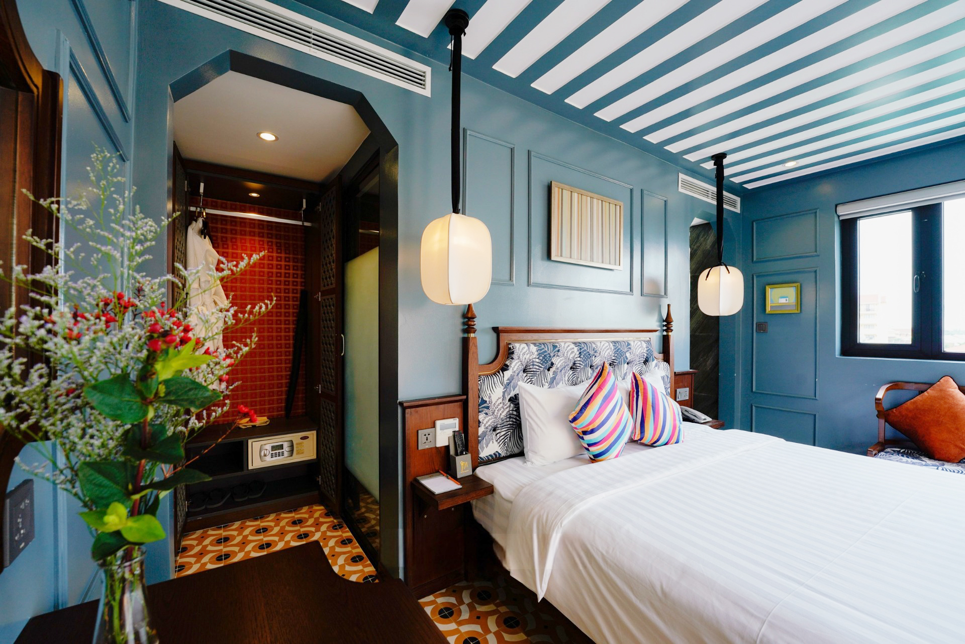 Room Deluxe Pool View