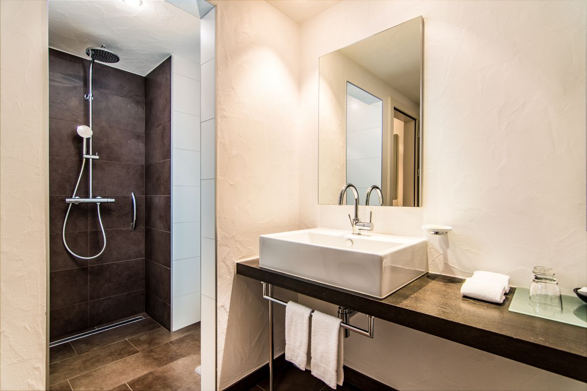 Double Superior Queen Bed