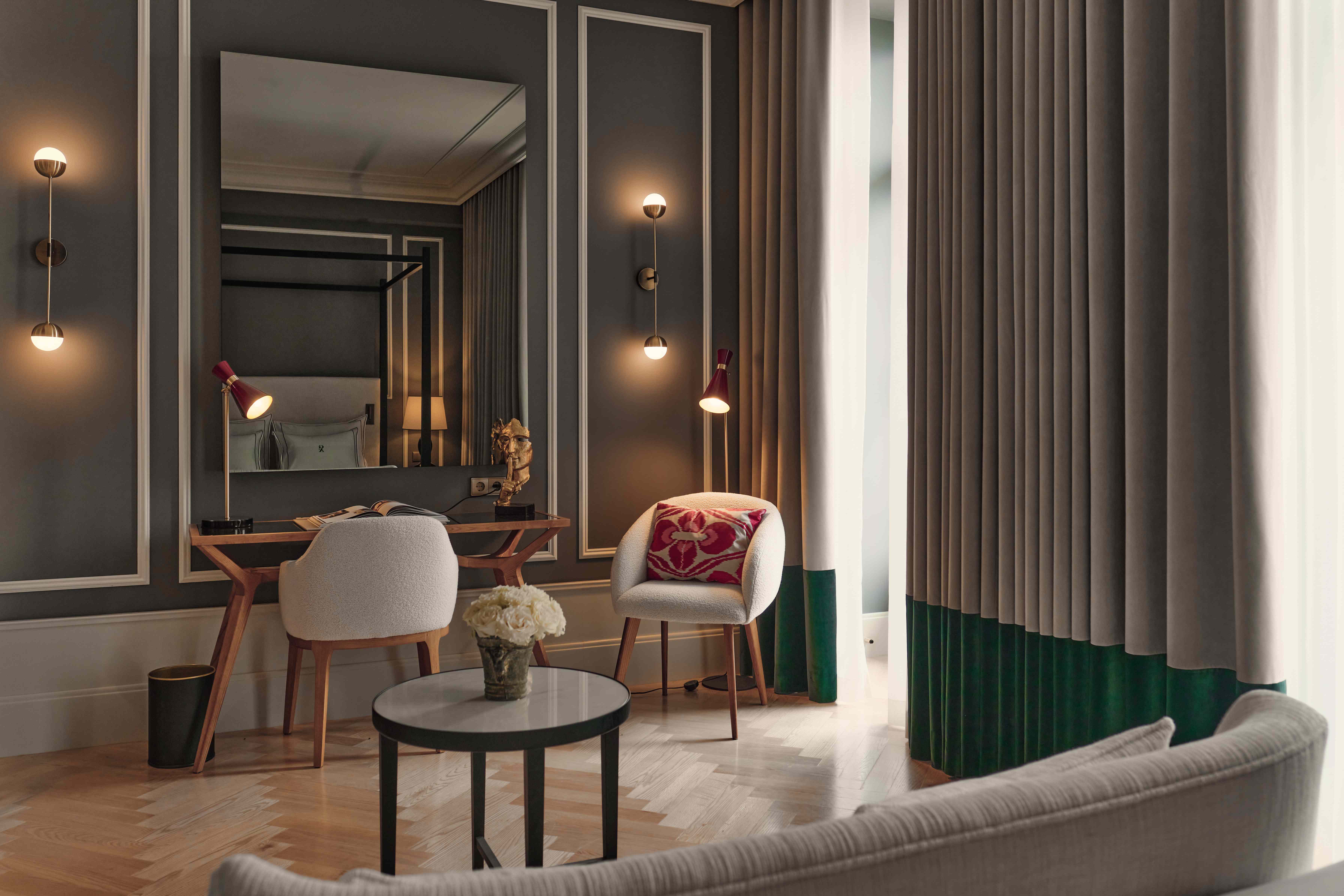 Double Queen Size Bed