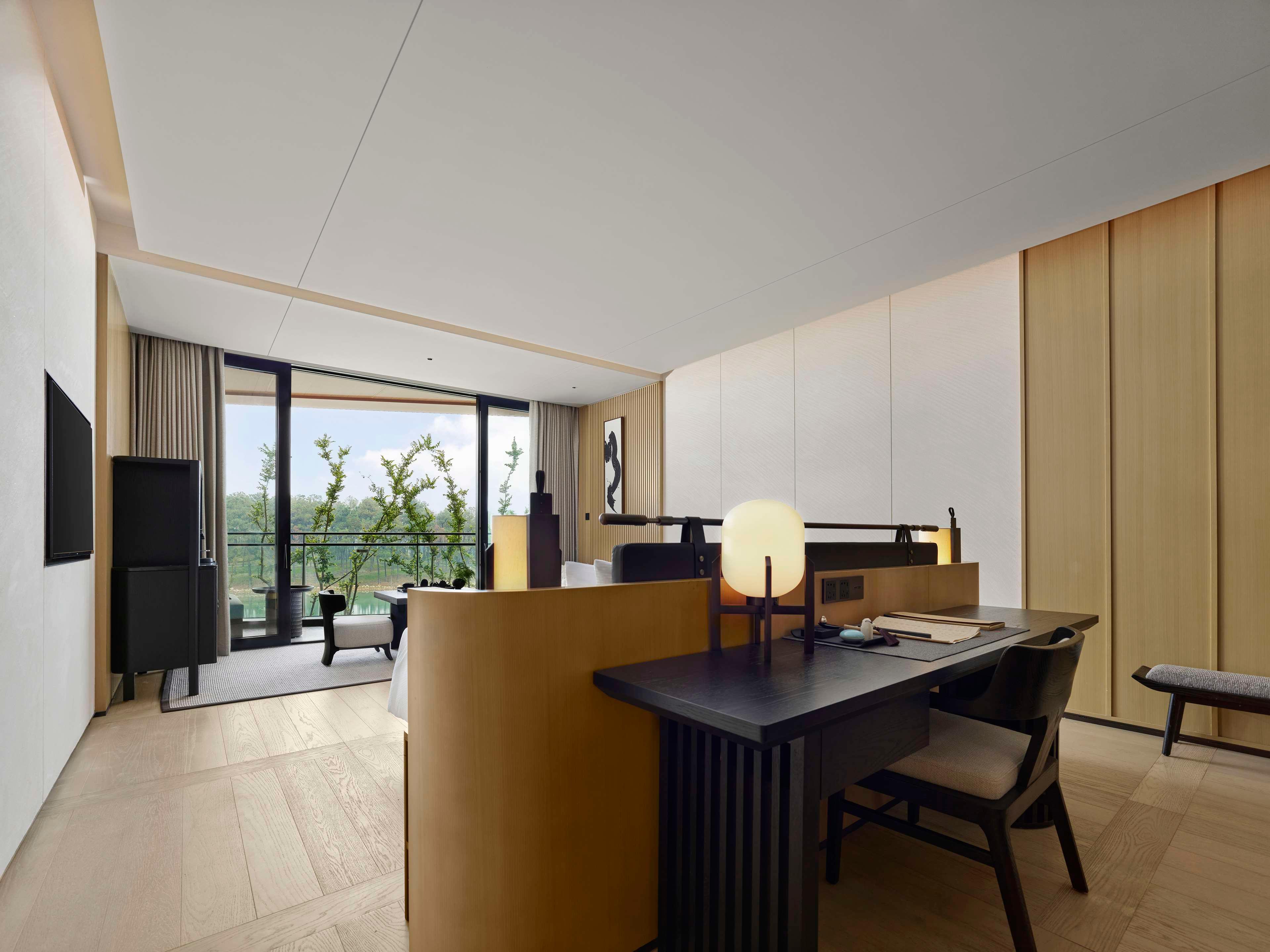 Double Executive King Bed