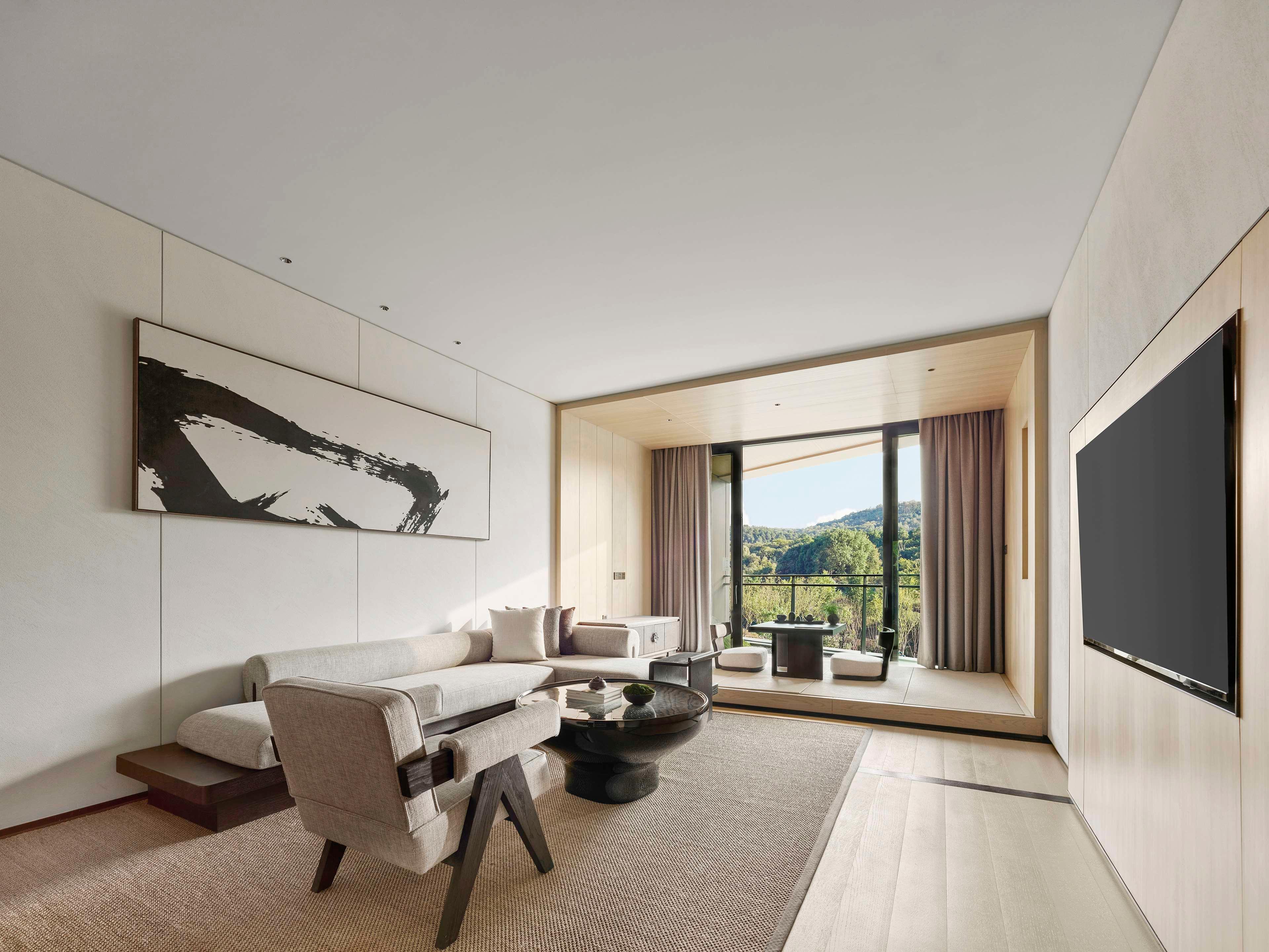 Suite King Bed One Bedroom 