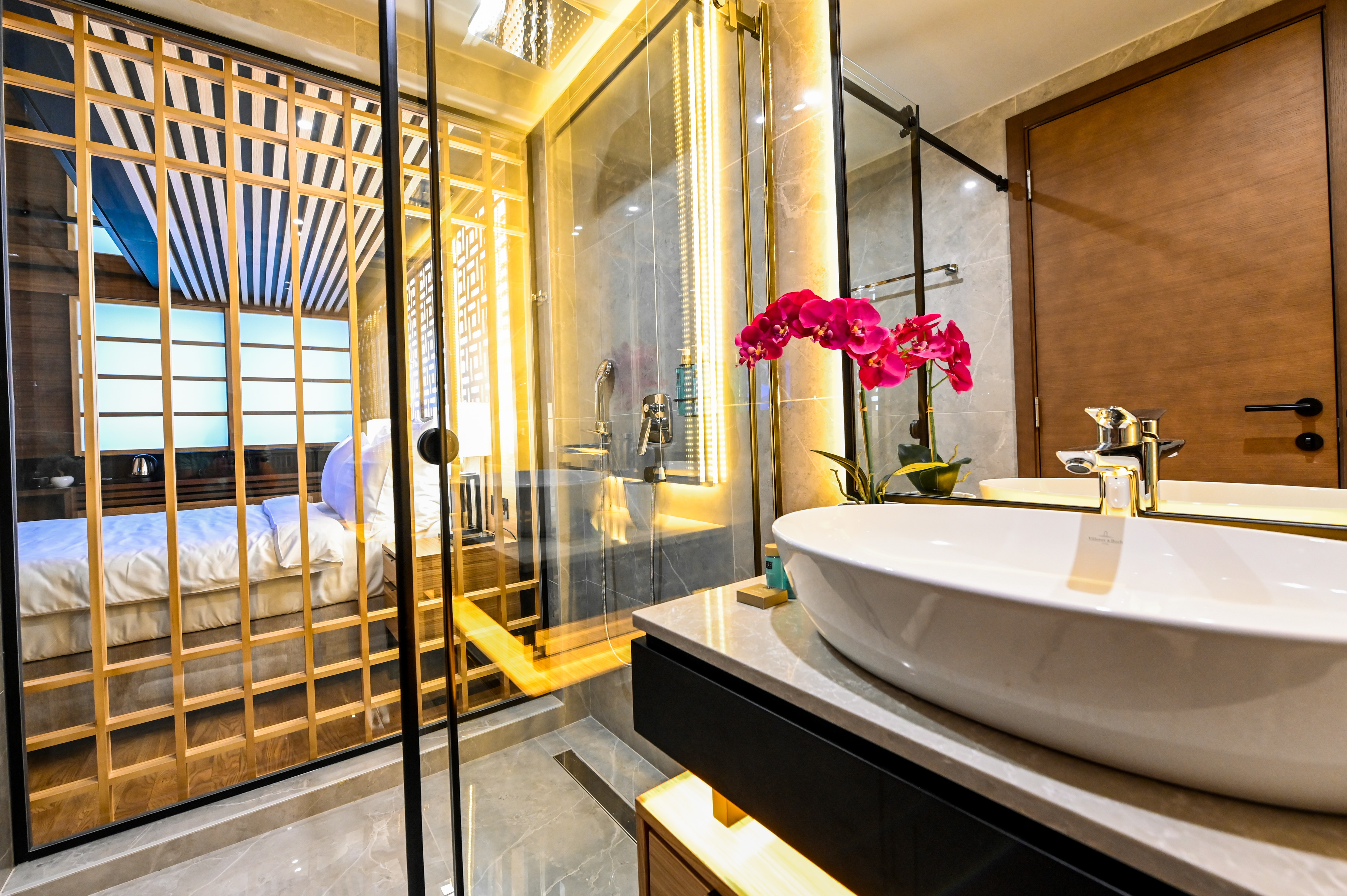 Double Single Superior