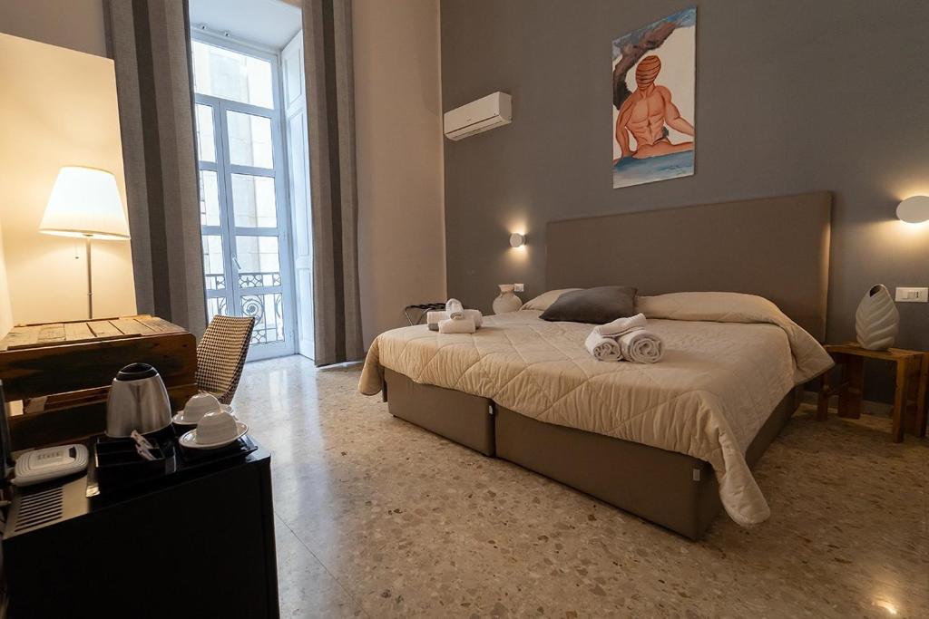 Double Deluxe King Bed