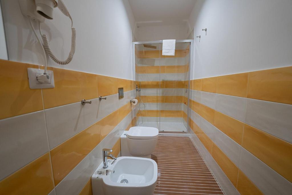 Double Deluxe King Bed