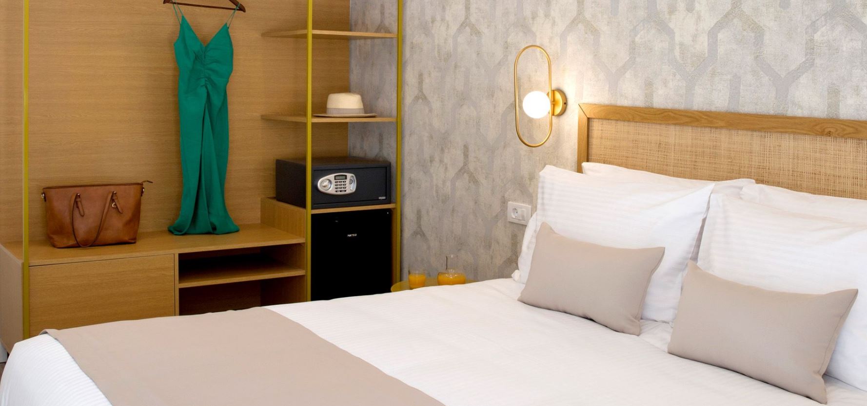 Double or Twin Deluxe with Balcony