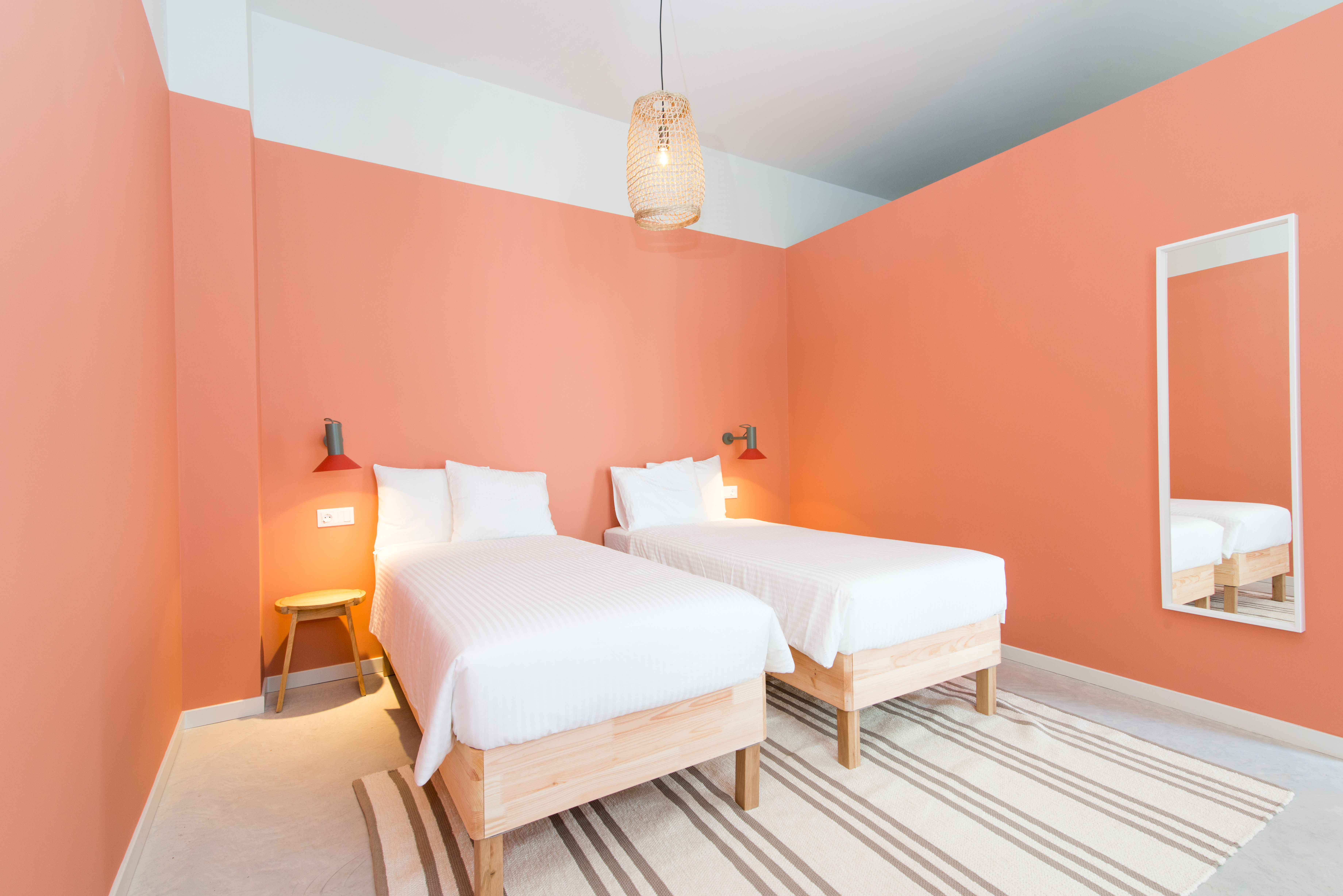 Double Deluxe Queen Bed