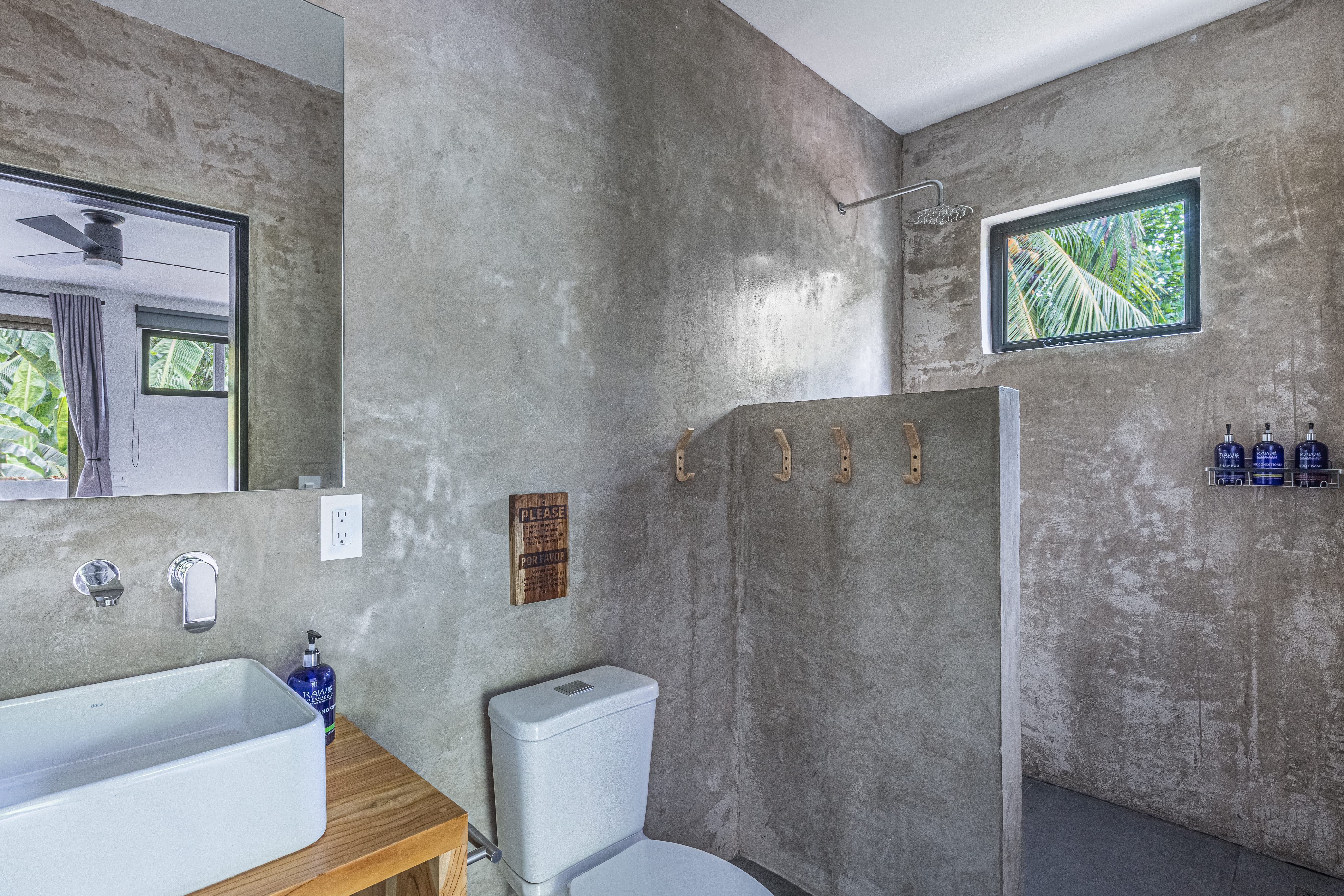 Studio Two Double Beds