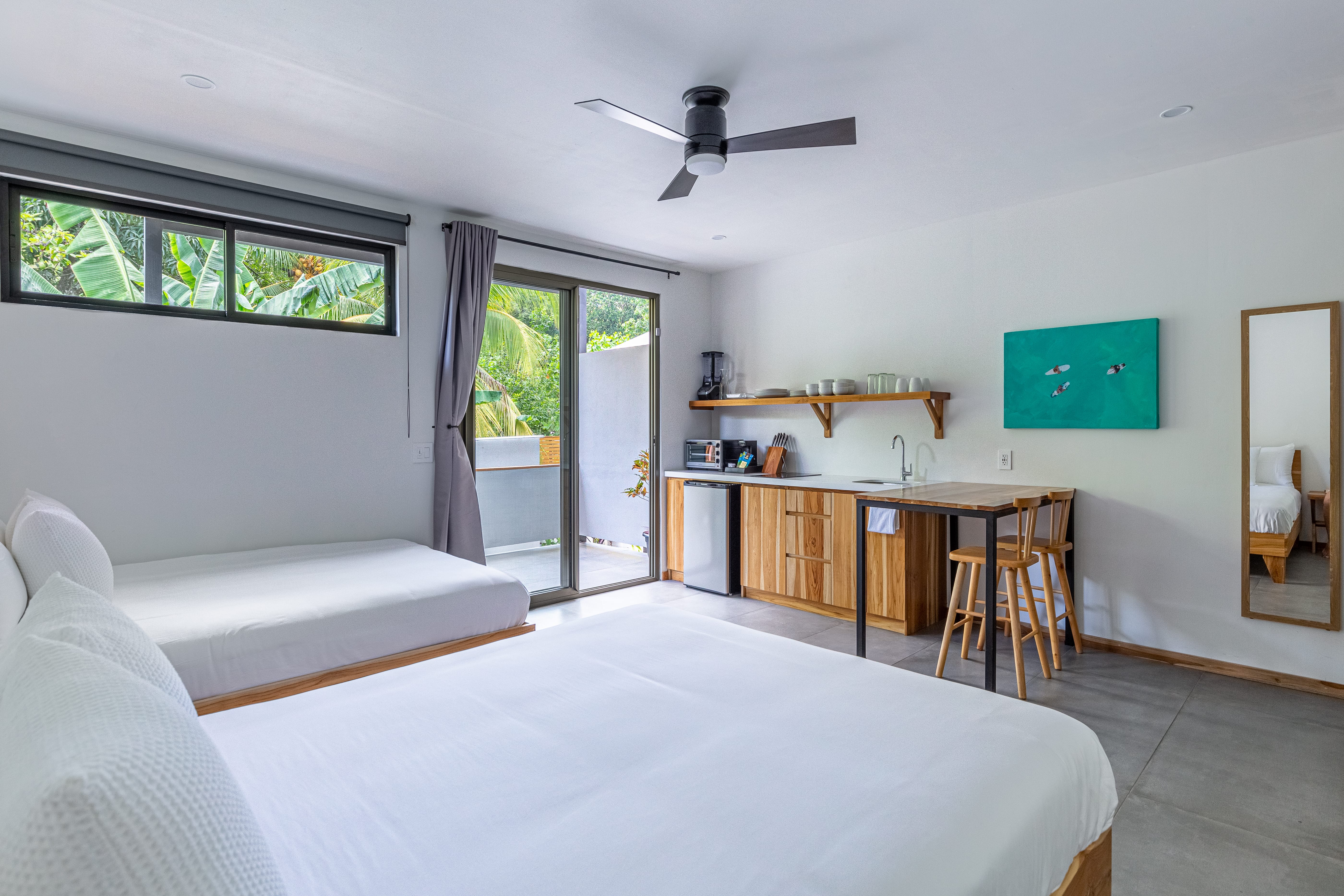 Studio Two Double Beds