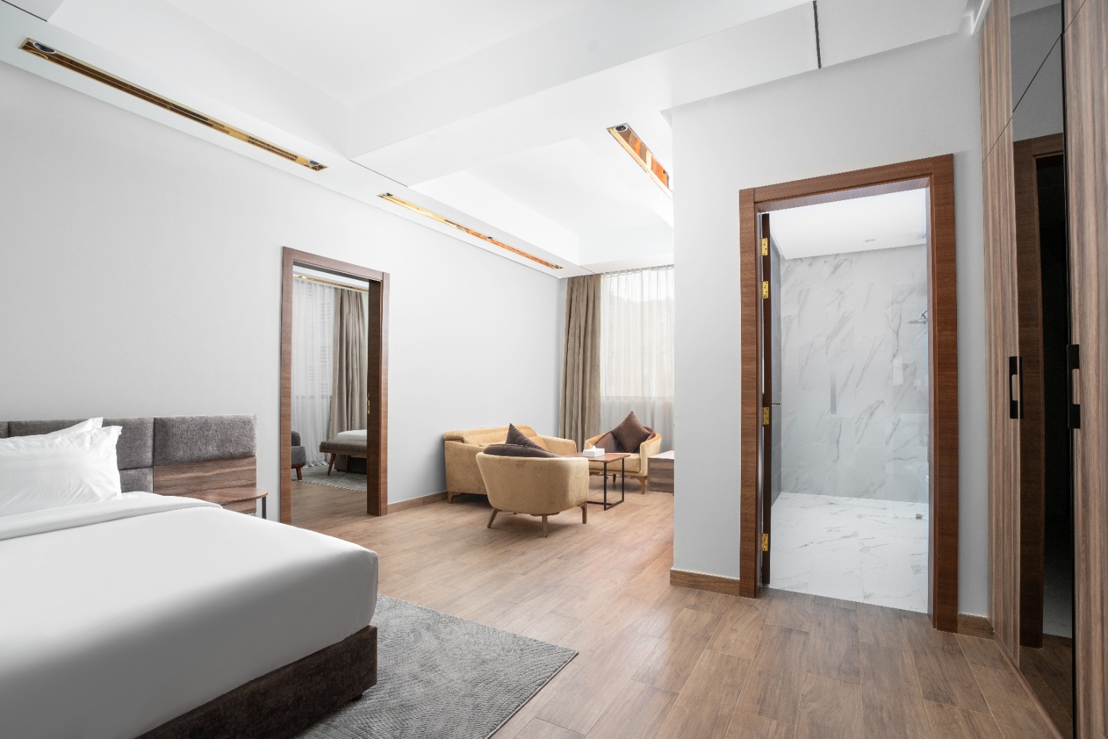 Junior Suite King Size Bed