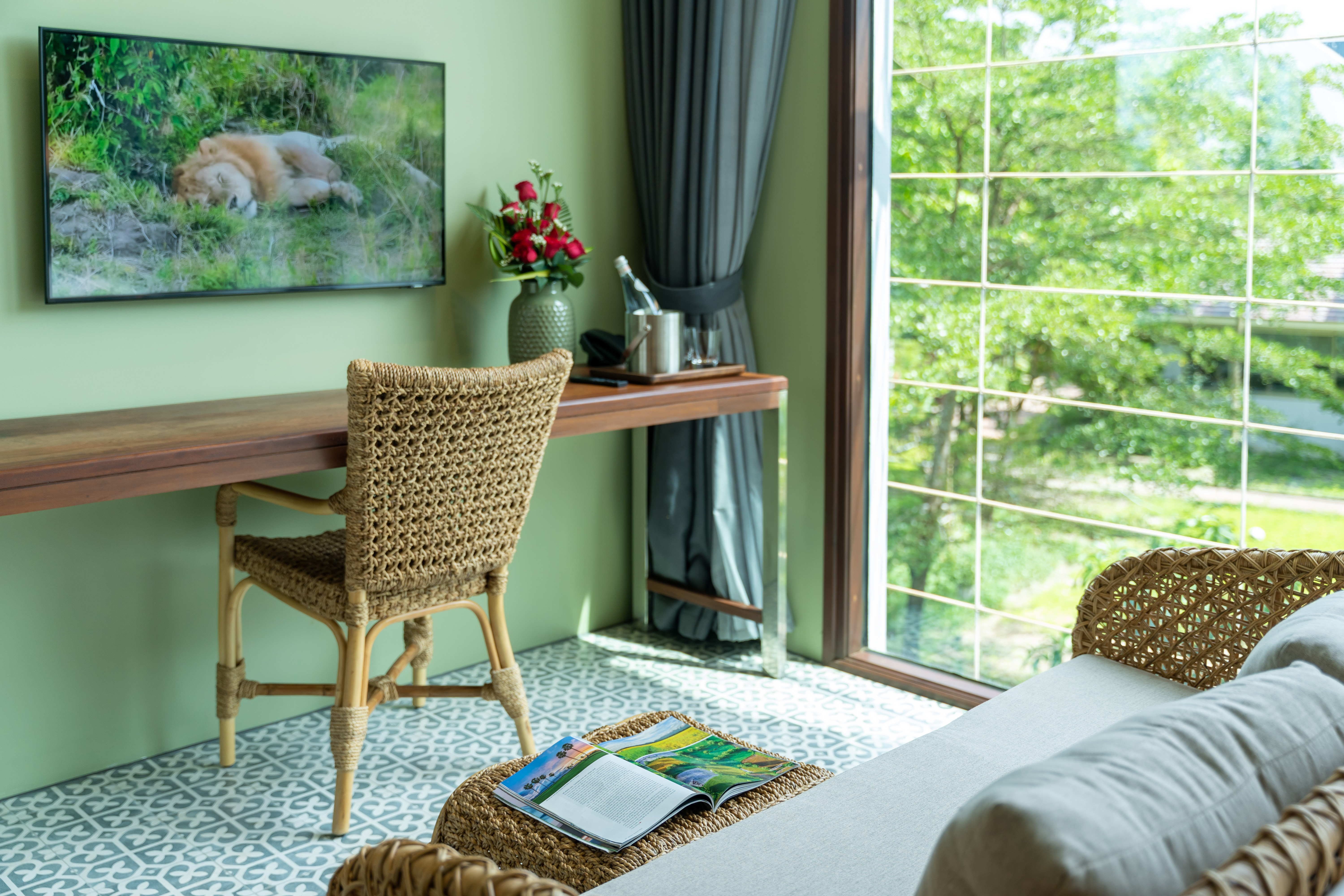 Double Deluxe Queen Bed