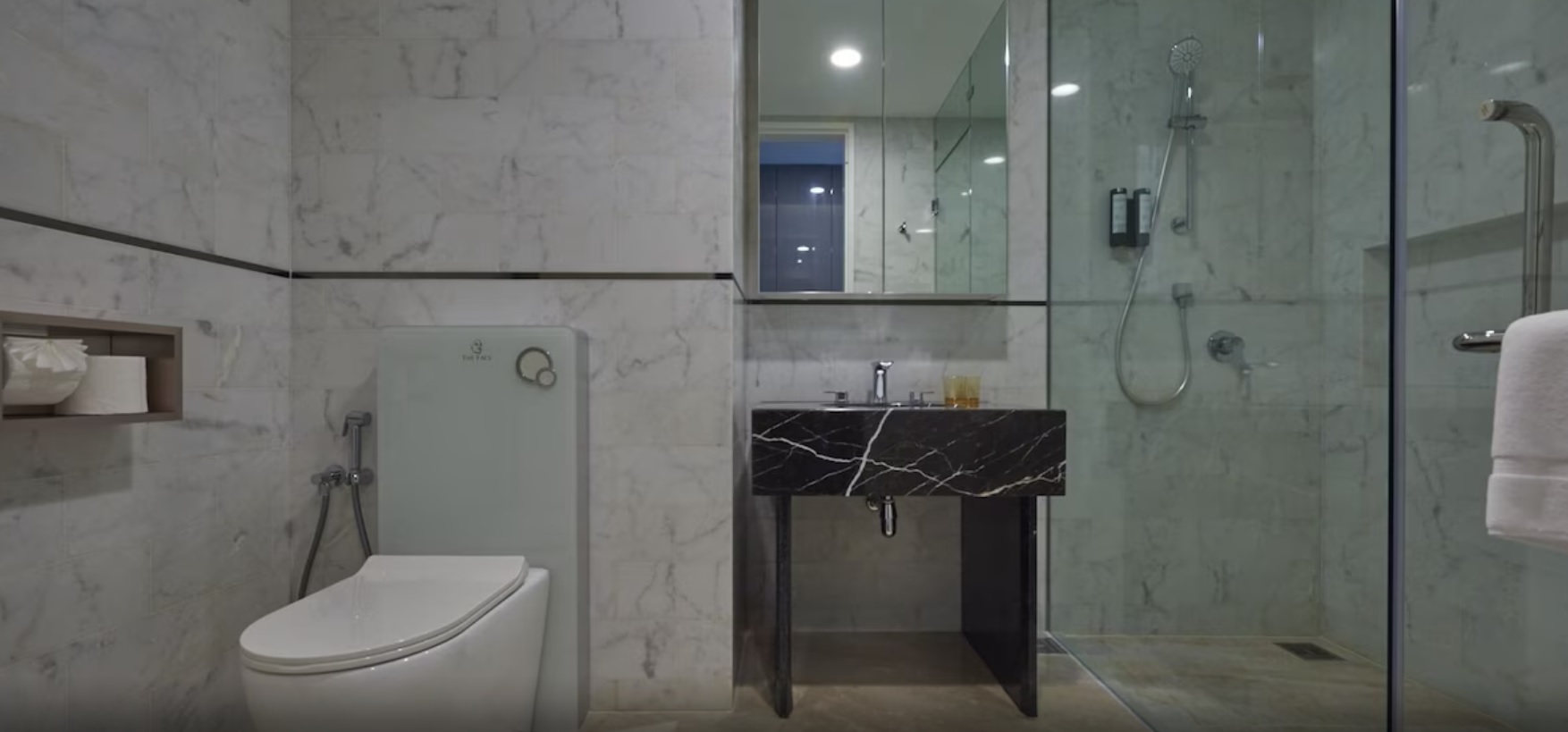 Double Superior King Bed