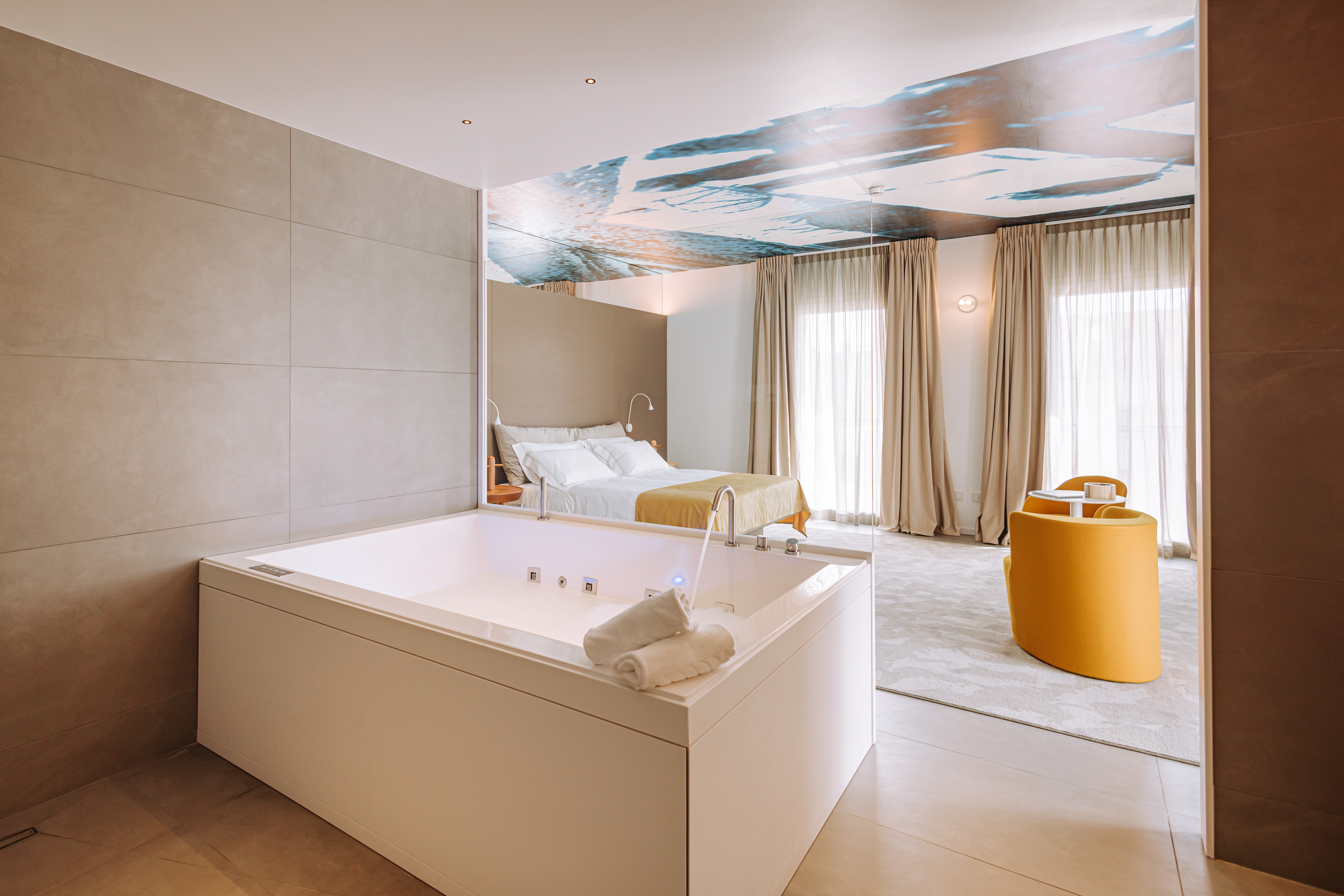 Suite with Jacuzzi