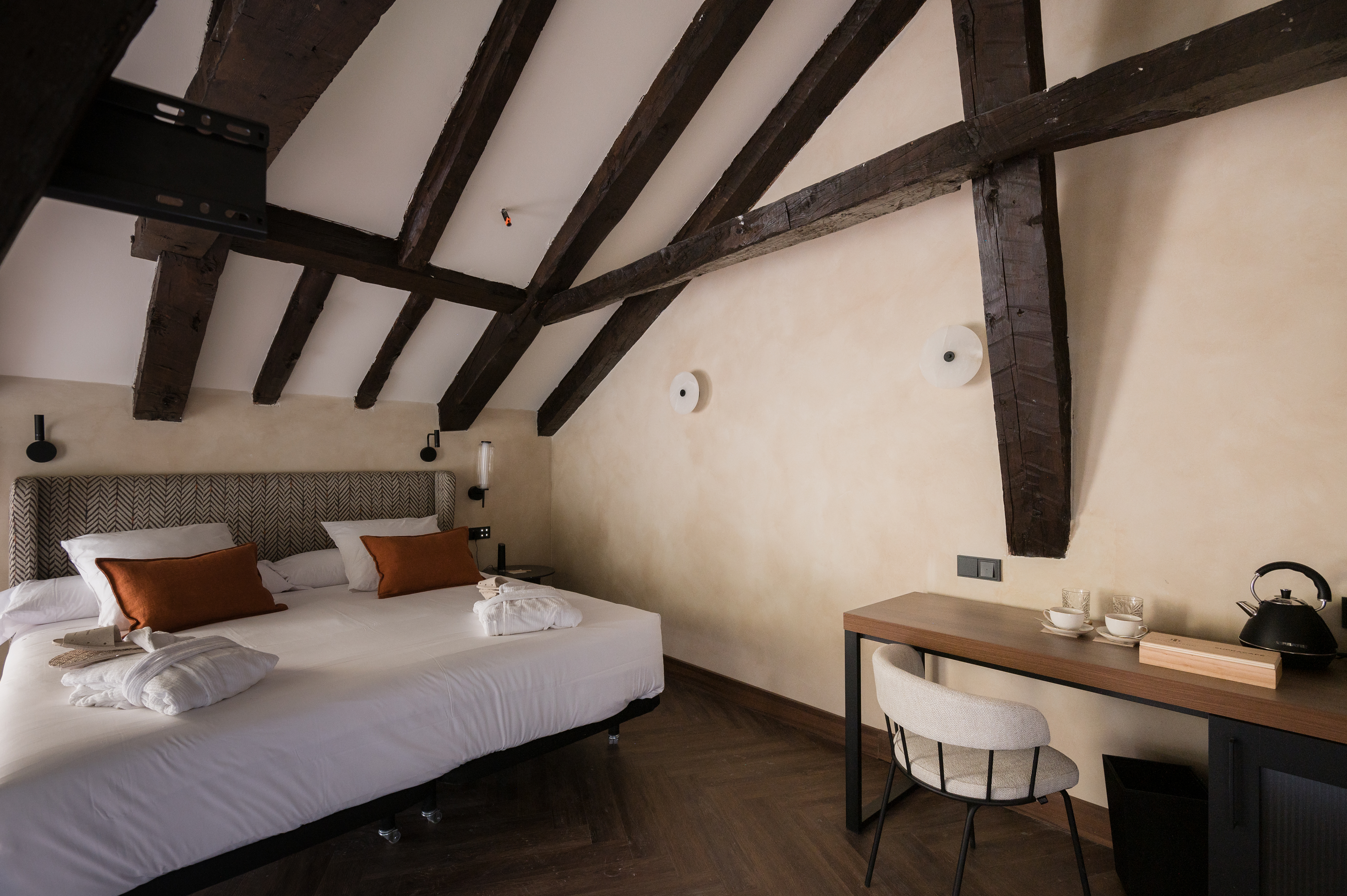 Double or Twin Deluxe