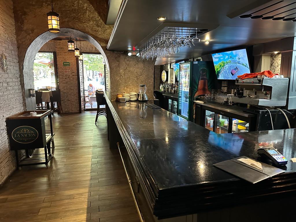 Bar