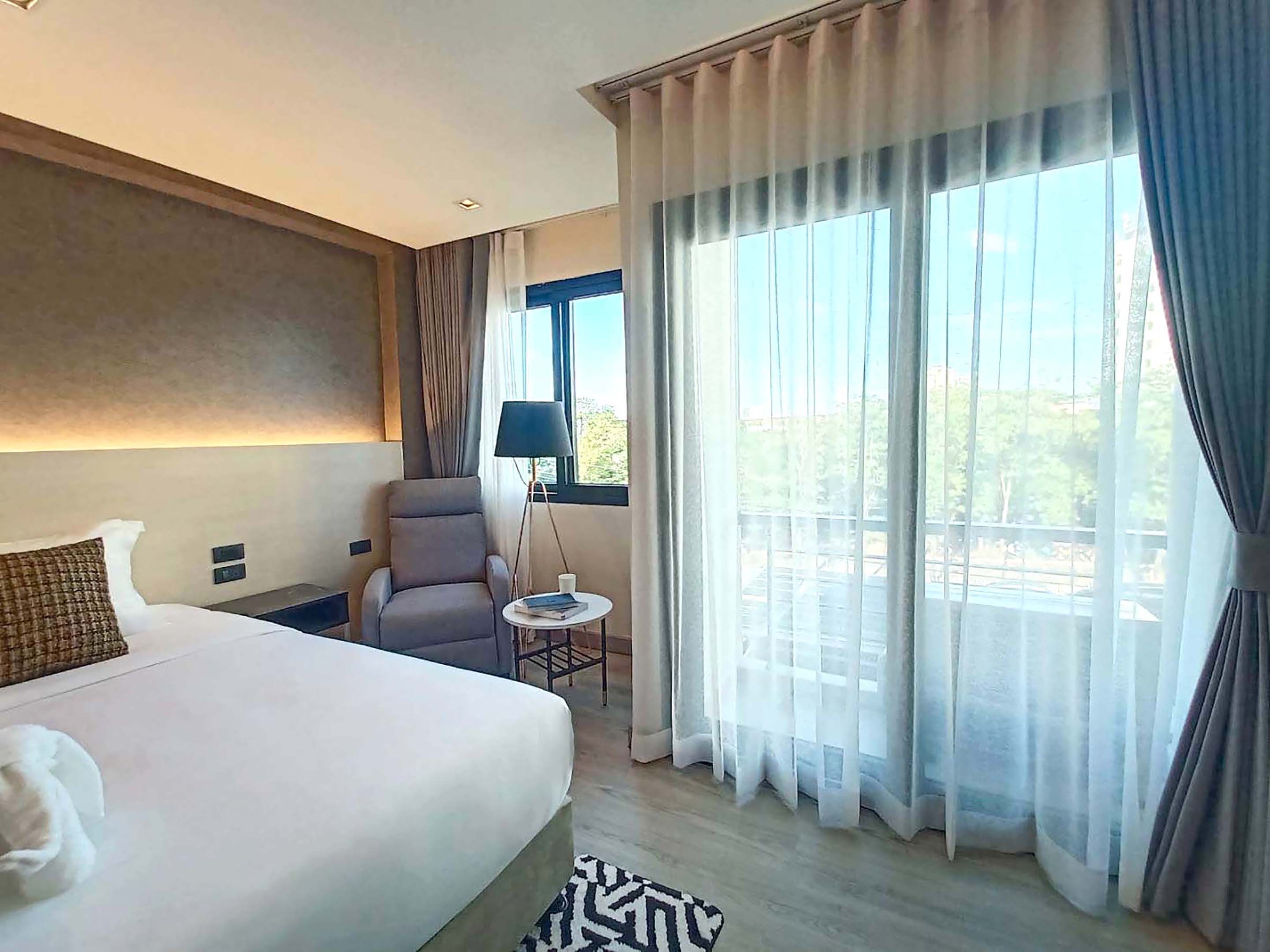 Suite One Bedroom with Kitchenette