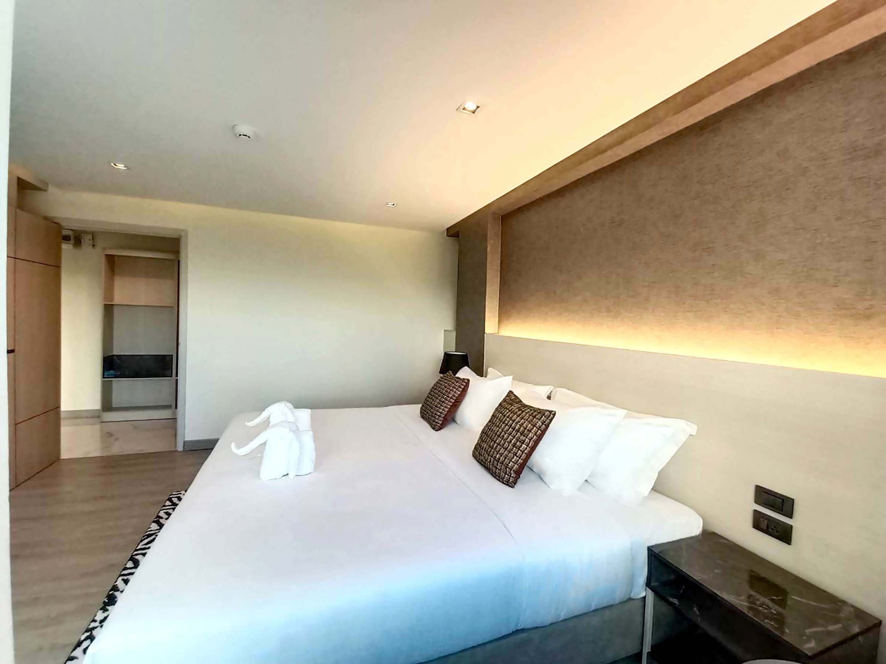 Suite One Bedroom with Kitchenette