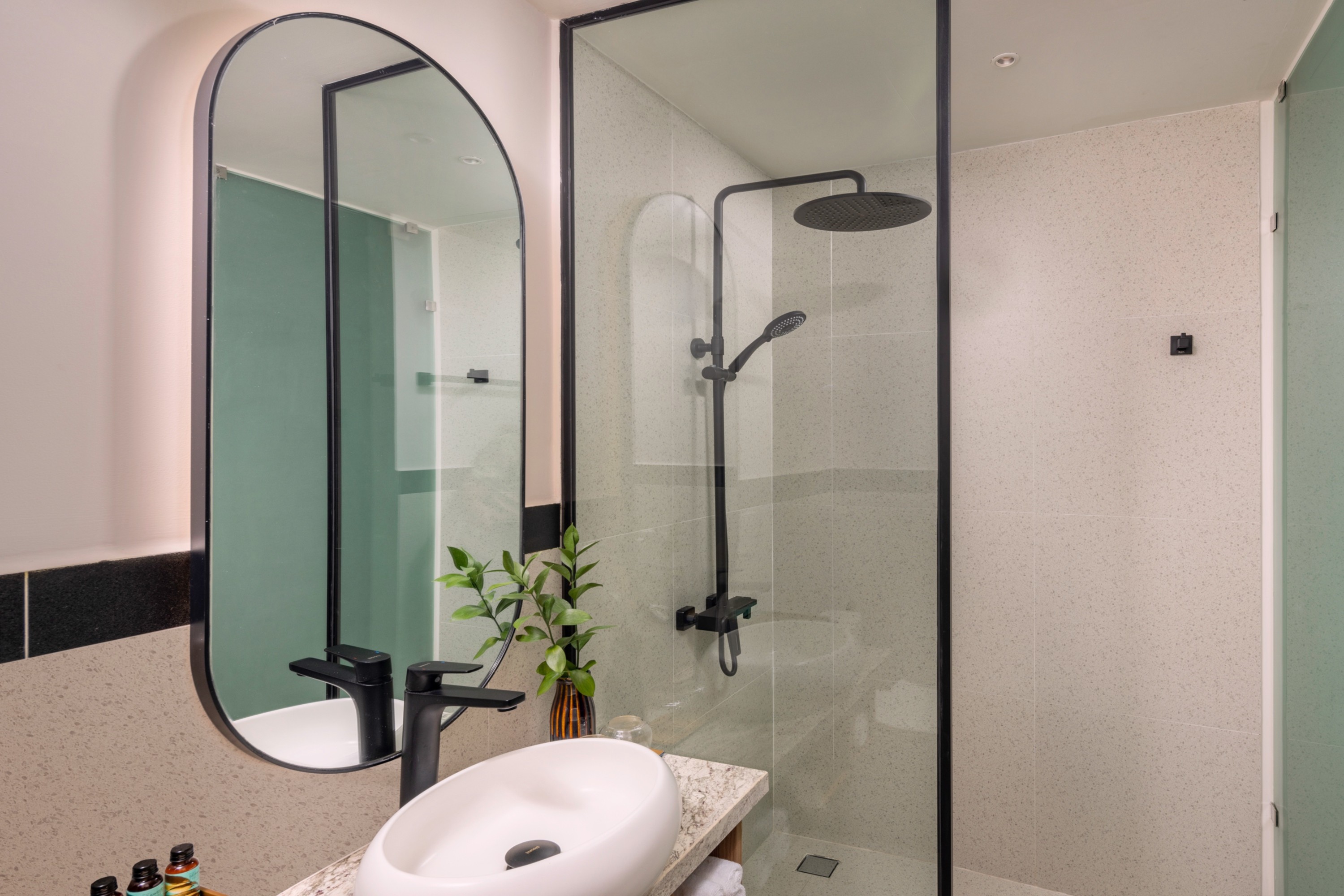 Studio King Size Bed