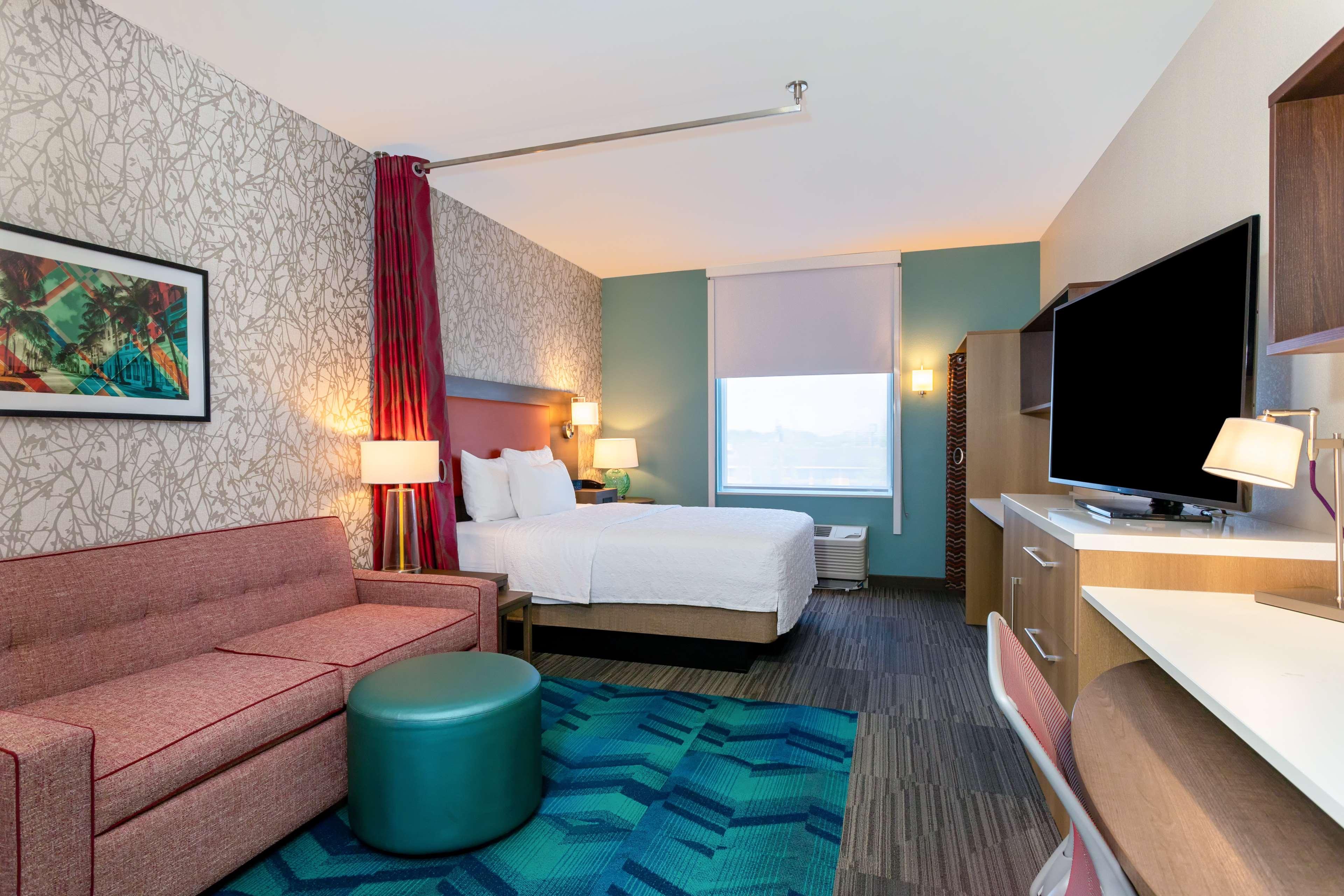 Studio Queen Size Bed