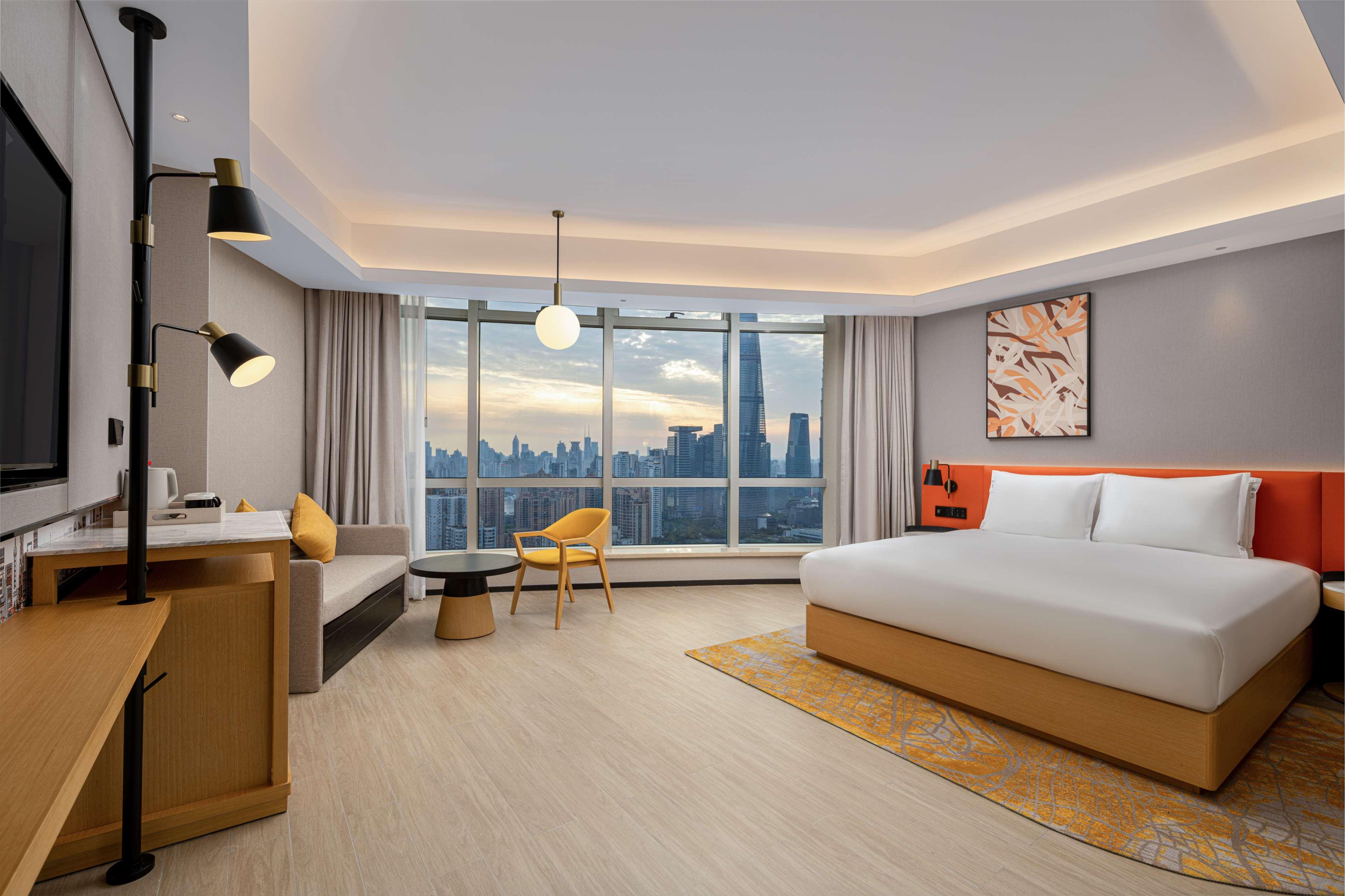 Double Accessible King Size Bed