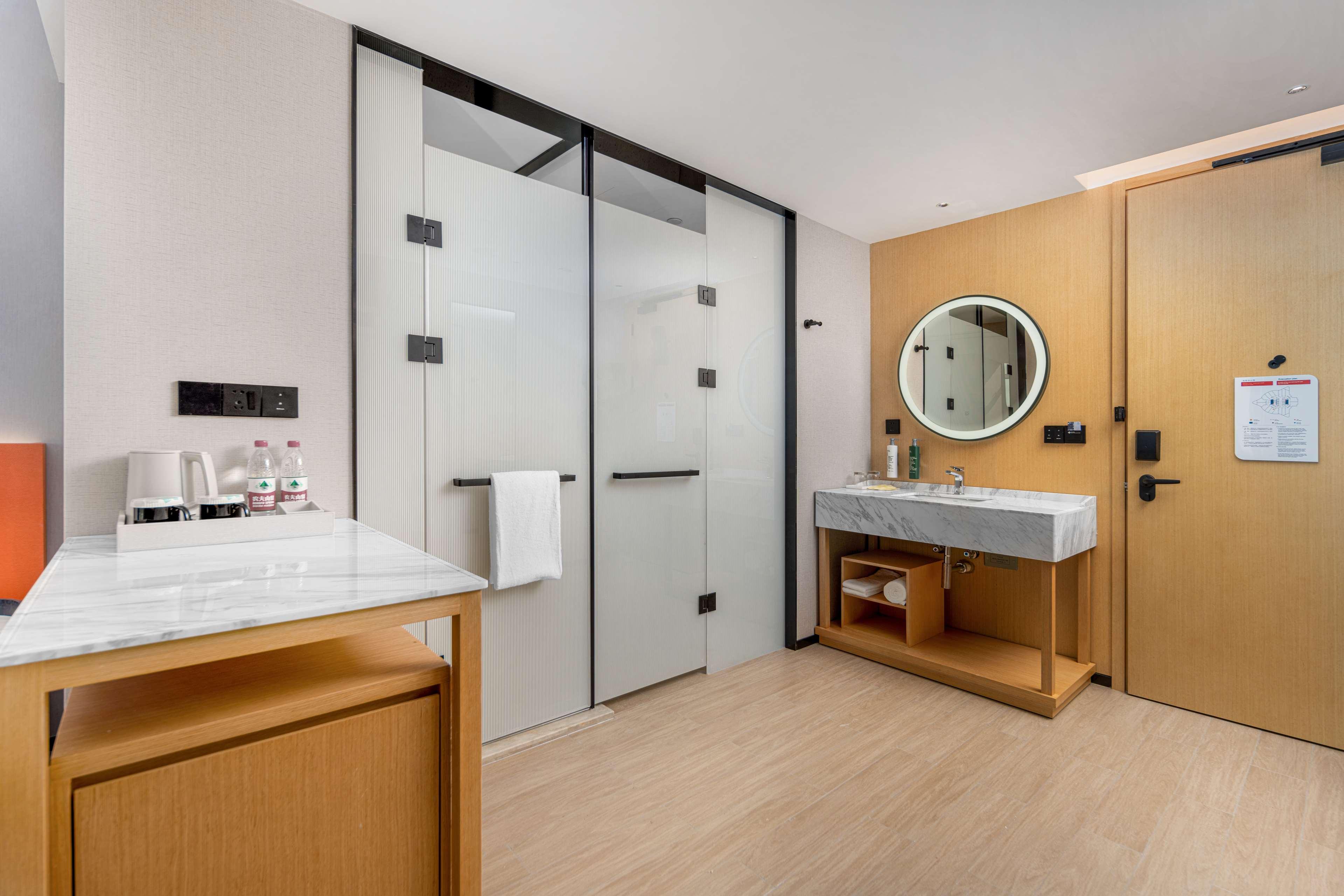 Double Accessible King Size Bed