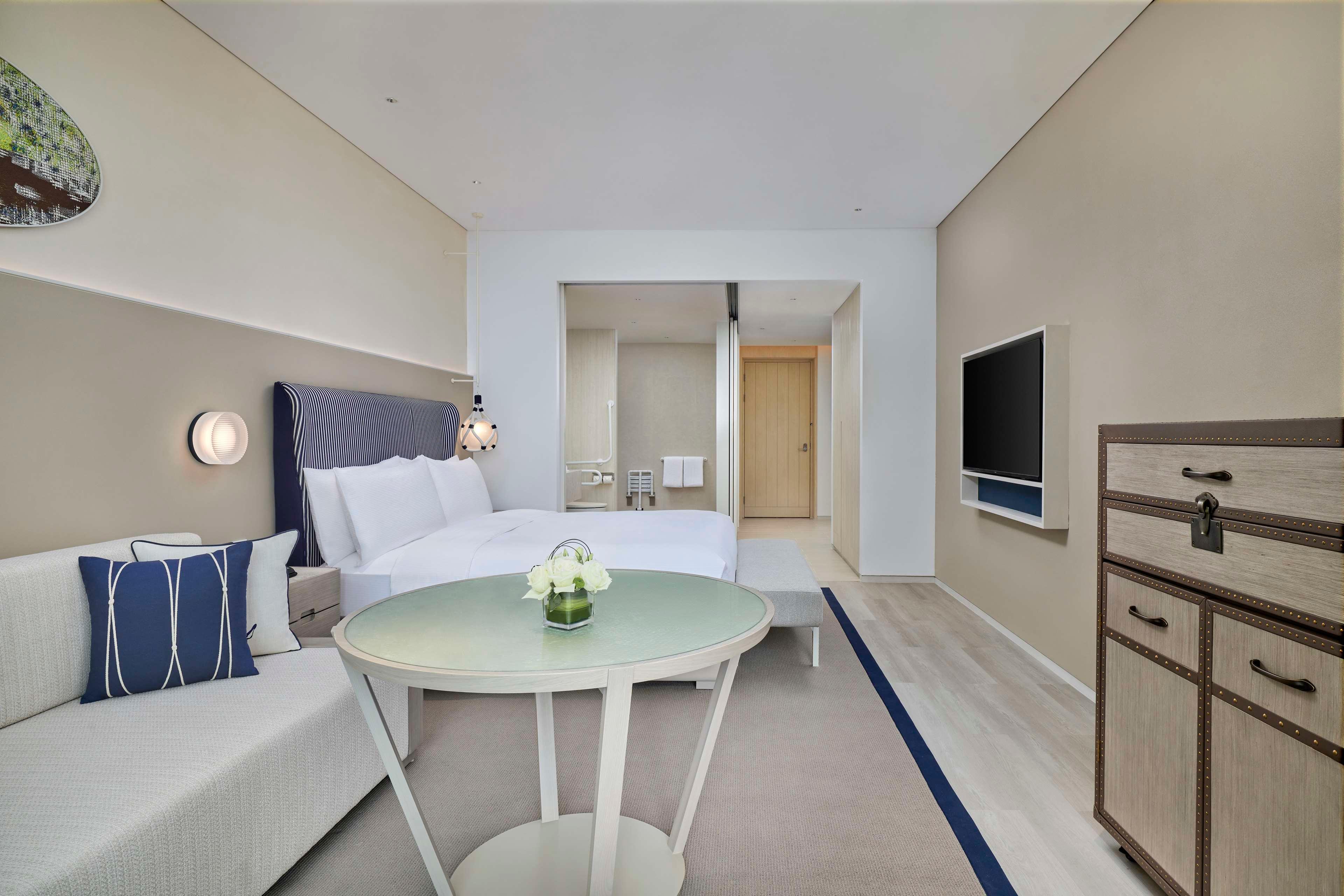 Double Accessible King Size Bed